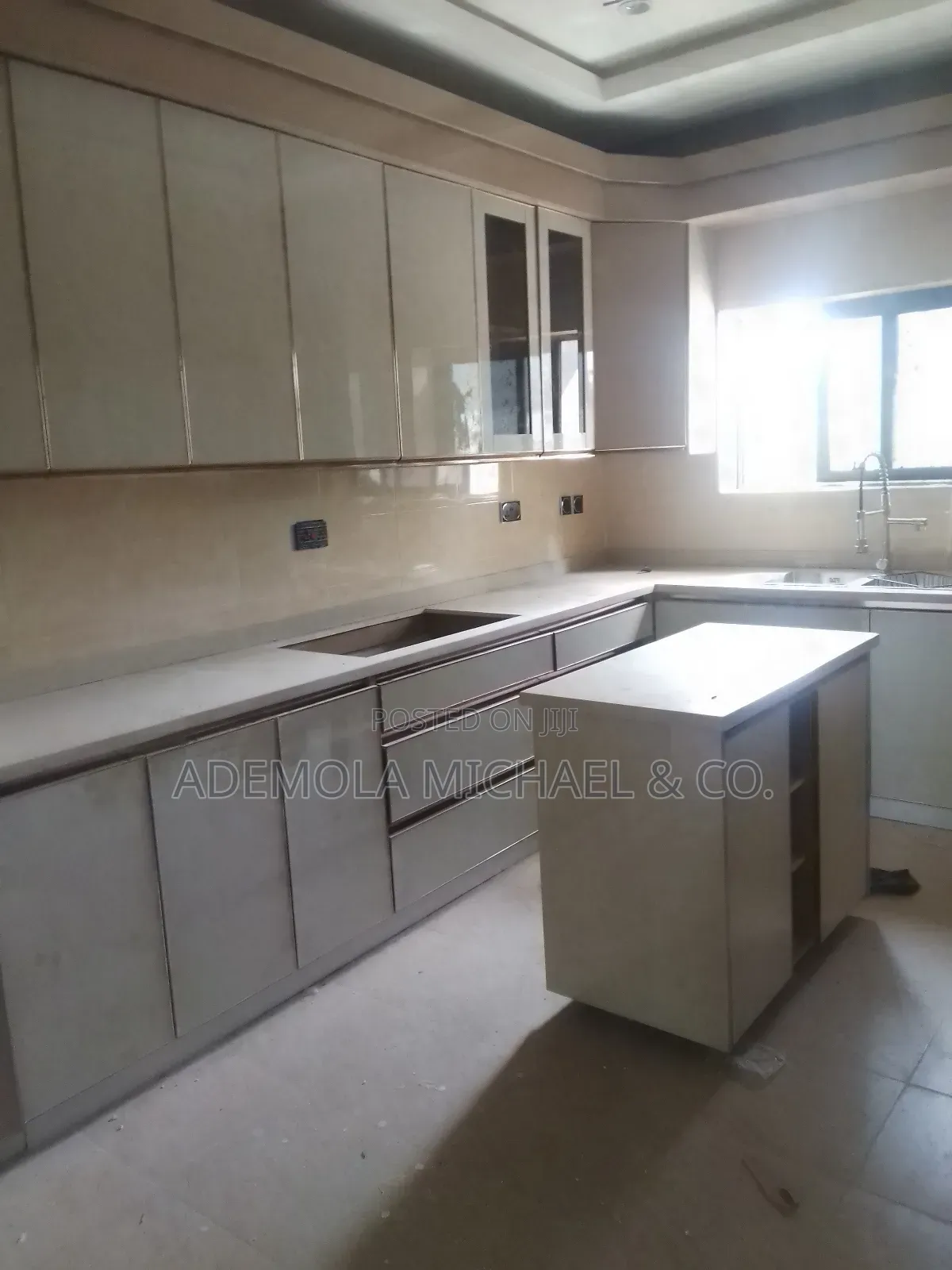 3bdrm Apartment in Maitama for sale in Maitama