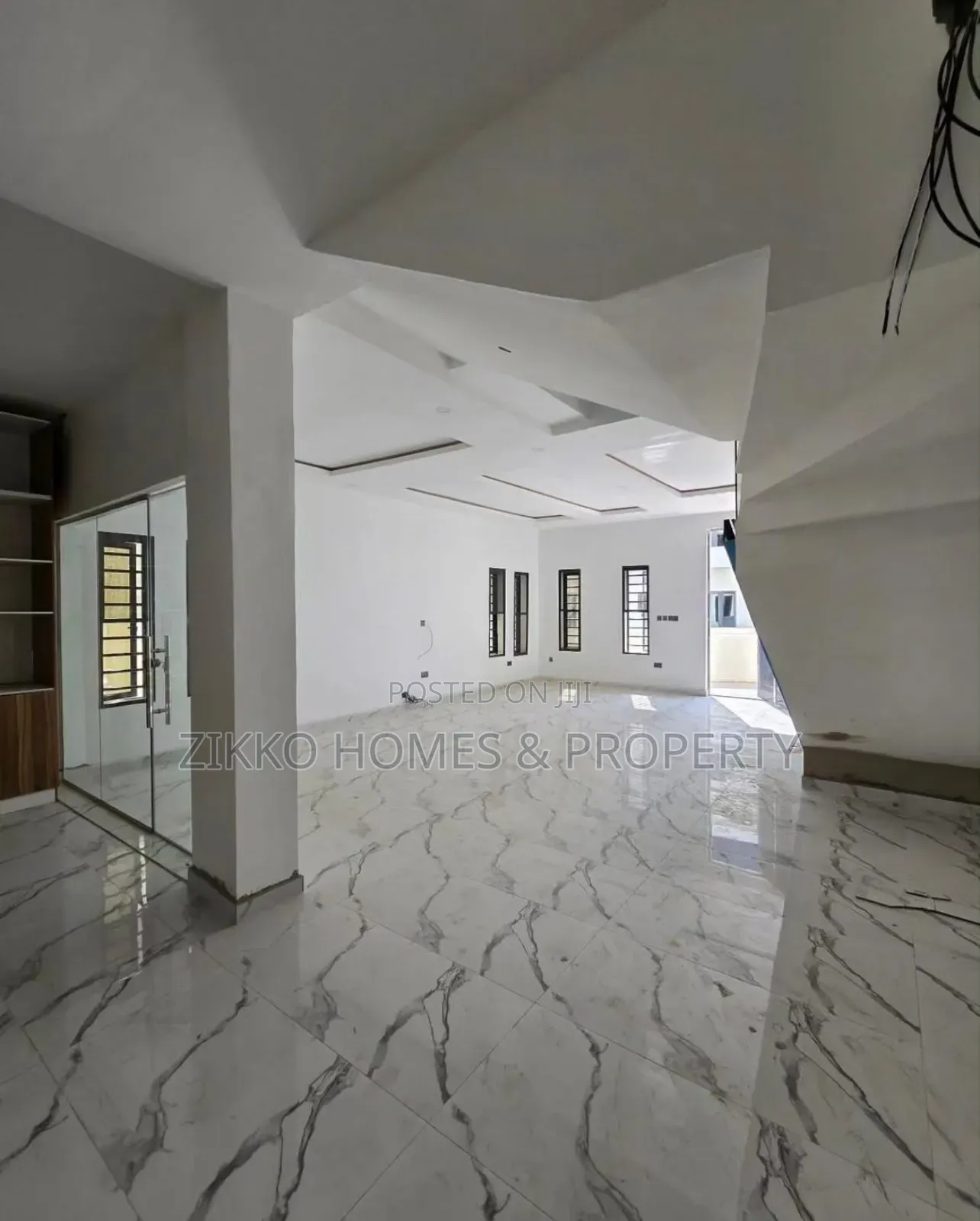 5bdrm Duplex in Harris Drive, VGC / Ajah for sale in VGC / Ajah