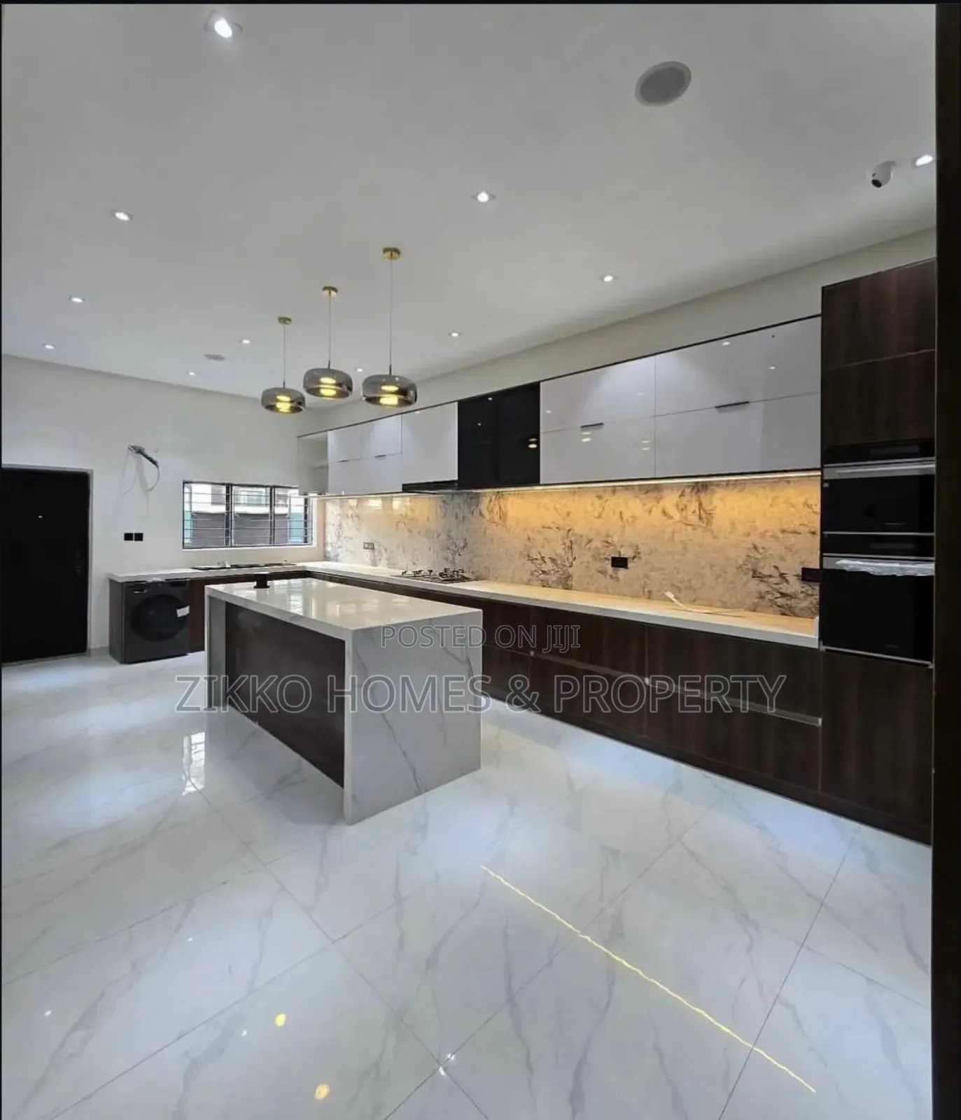 5bdrm Duplex in Ikate, Lekki for sale in Lekki