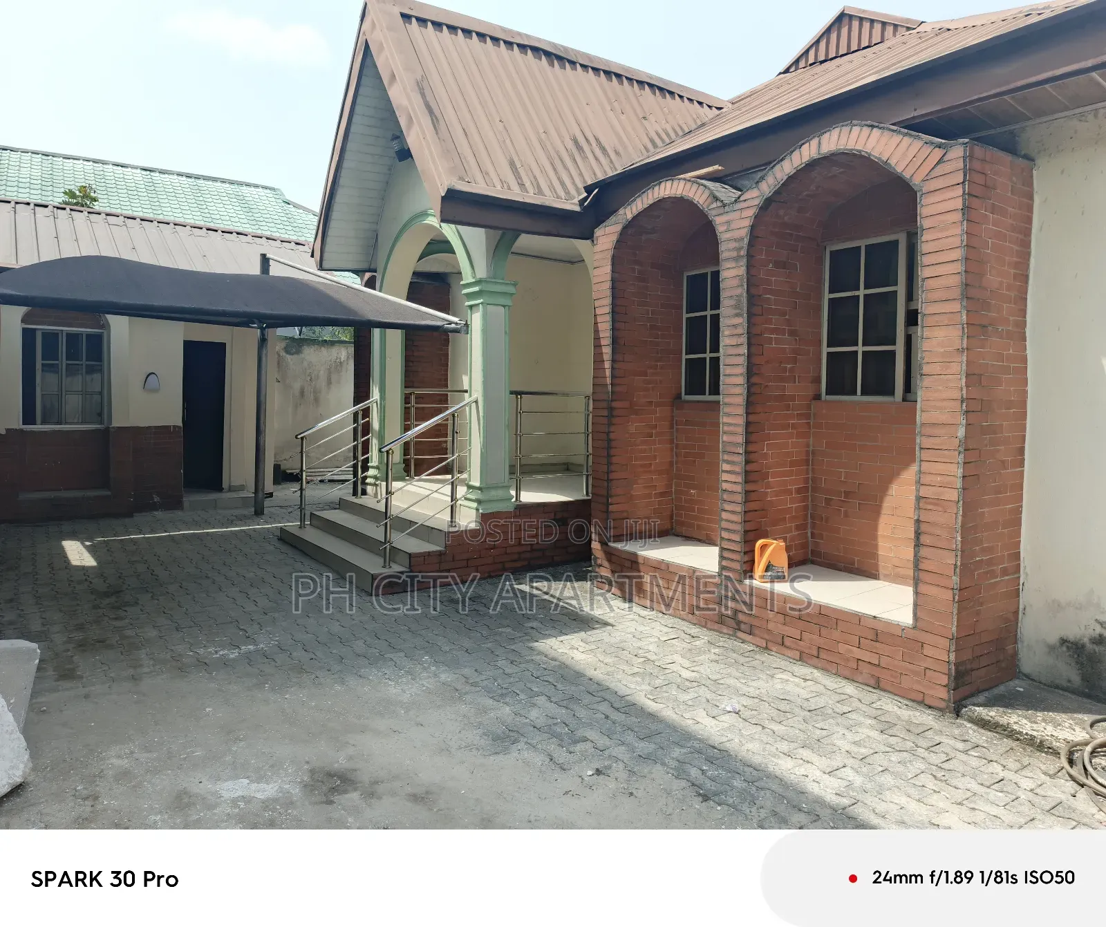 Office Use Bungalow in GRA Phase 3 / Port-Harcourt