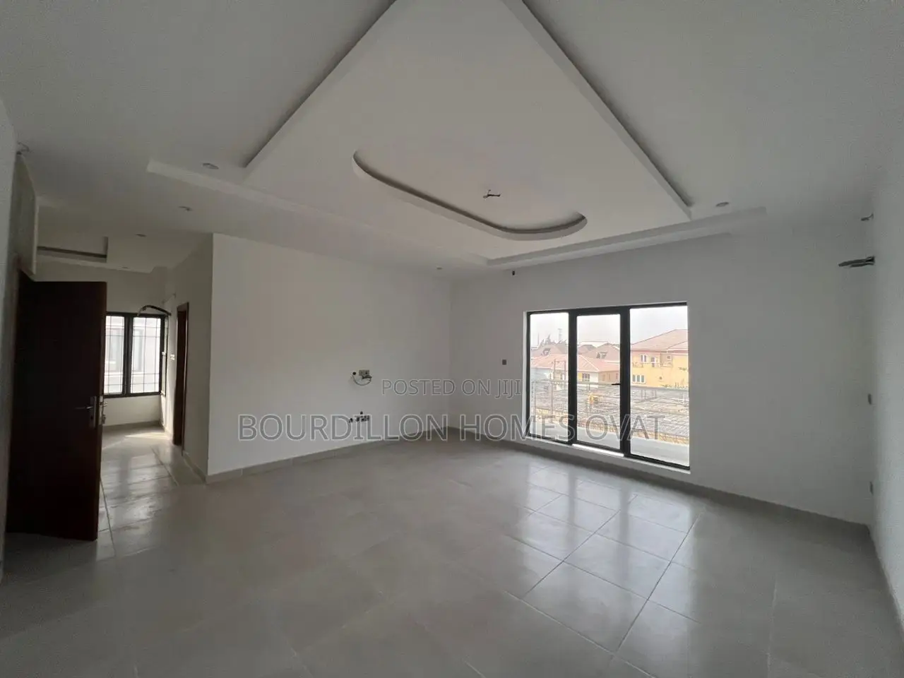 5bdrm Duplex in Lekki Phase 1 for sale in Lekki Phase 1