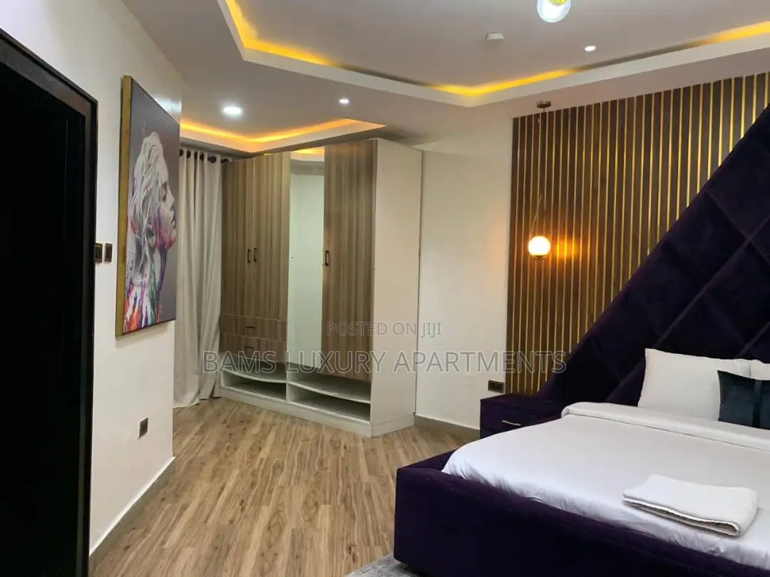 Simple and Demure in Lekki Phase 1