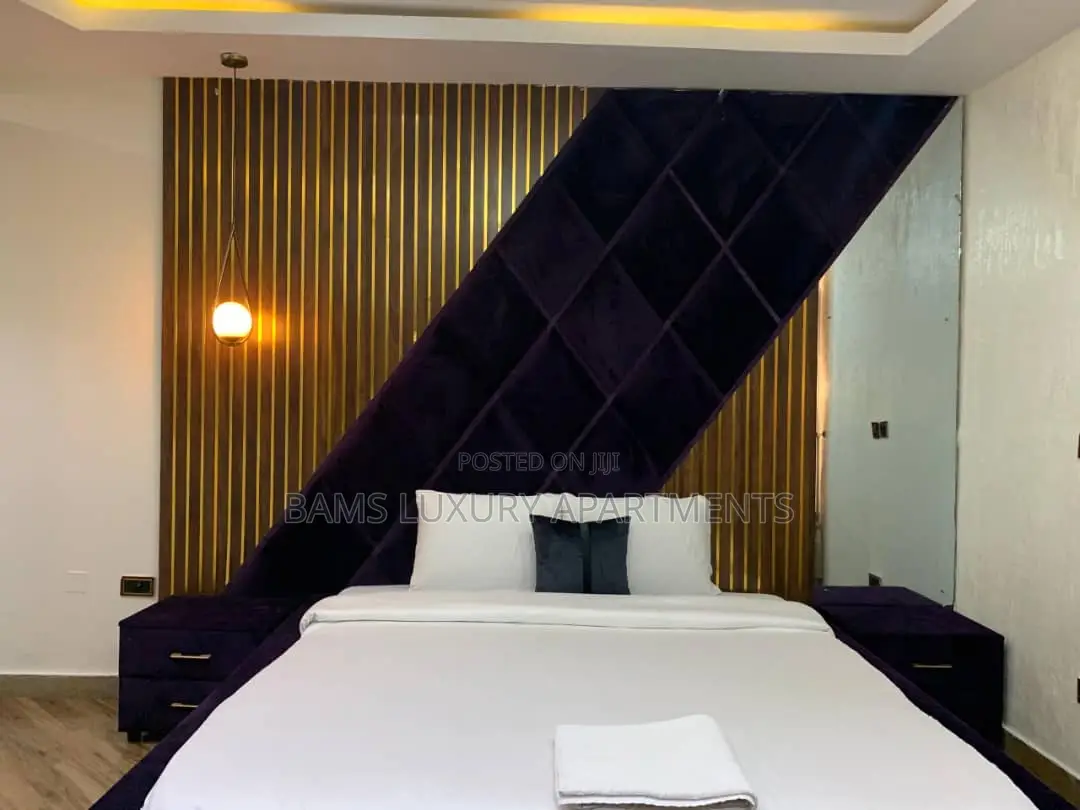 Simple and Demure in Lekki Phase 1
