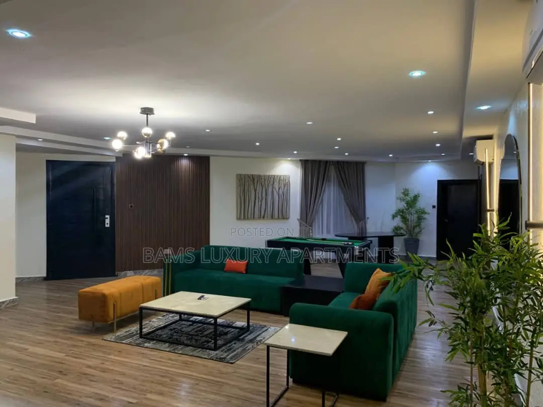 Simple and Demure in Lekki Phase 1