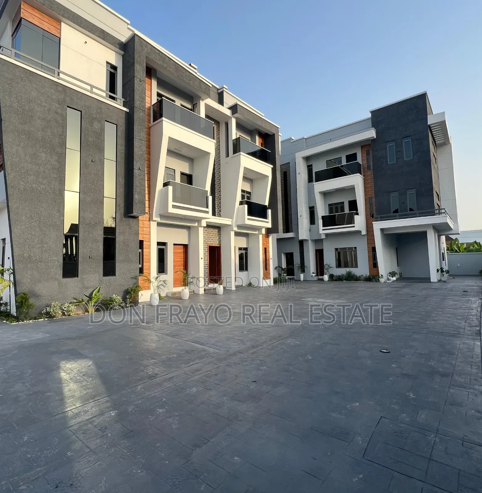 2bdrm Apartment in Ajah Estate, Lekki for sale in Lekki