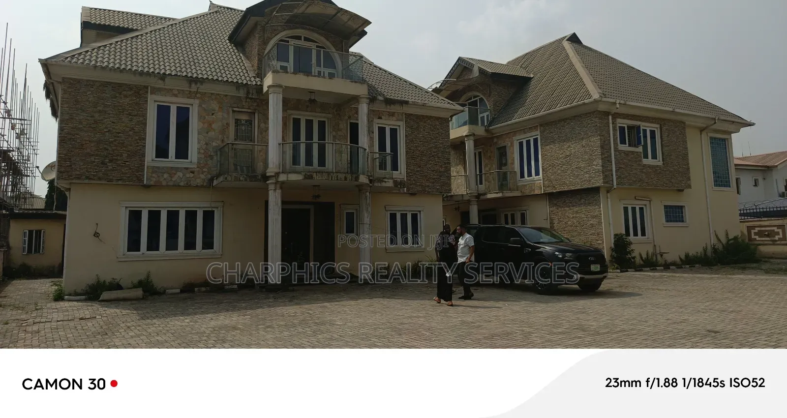 10bdrm Duplex in Ikeja GRA for sale in Ikeja GRA