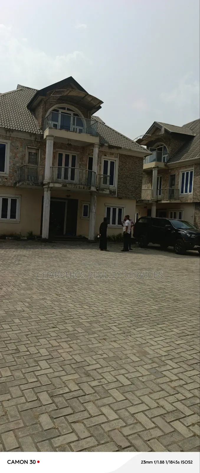 10bdrm Duplex in Ikeja GRA for sale in Ikeja GRA