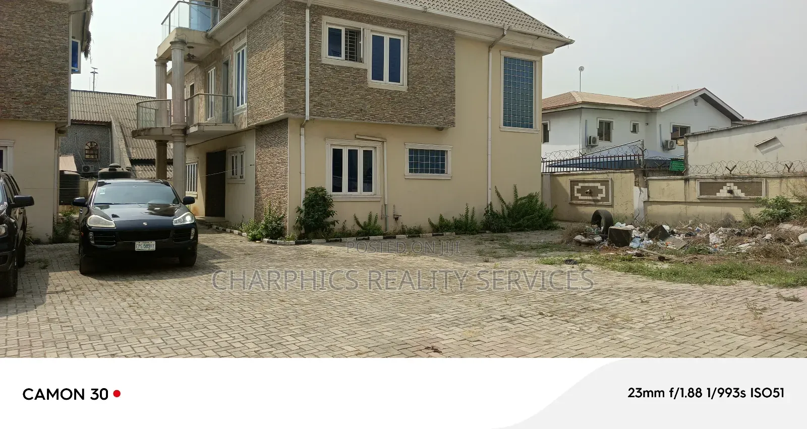 10bdrm Duplex in Ikeja GRA for sale in Ikeja GRA