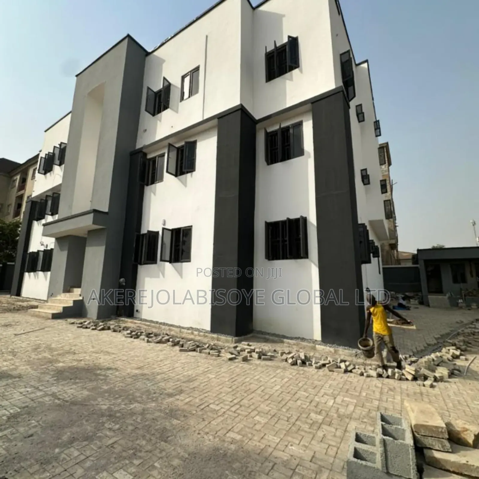 2bdrm Block of Flats in Close To Beger Yard for sale in Life Camp