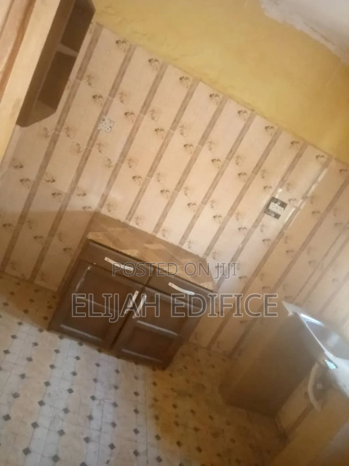 Furnished 2bdrm Block of Flats in Jajo Mowonla, Ijede / Ikorodu in Ijede / Ikorodu