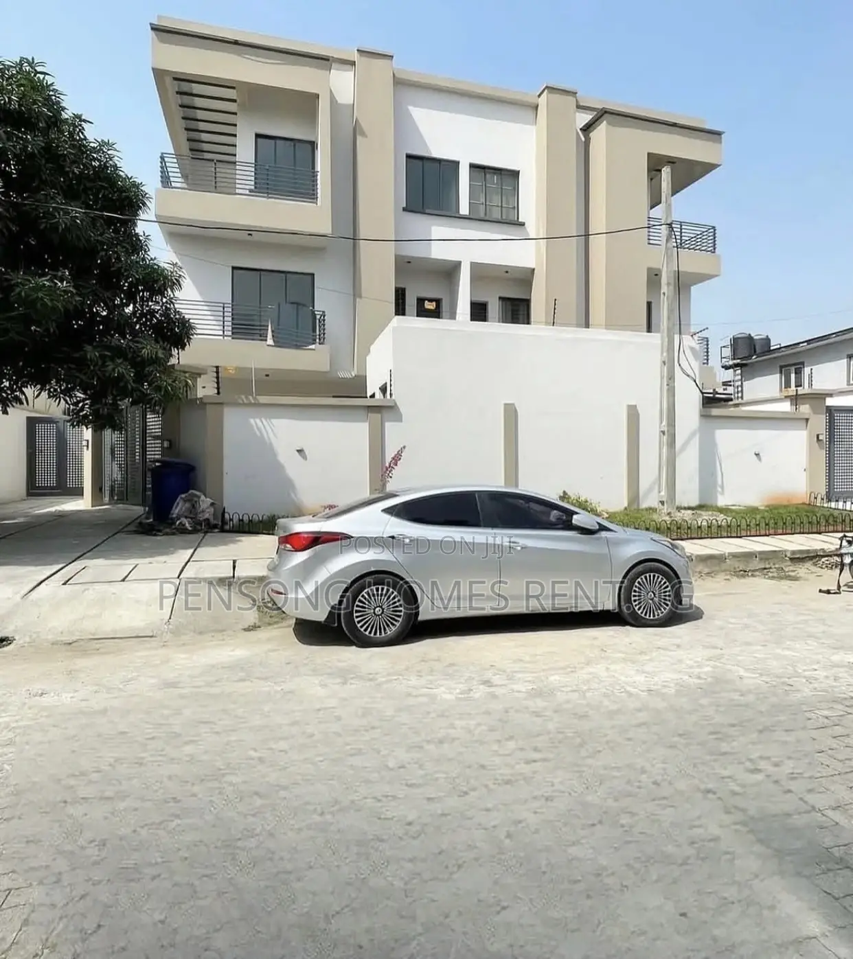 4bdrm Duplex in Lekki Phase 1 for rent in Lekki