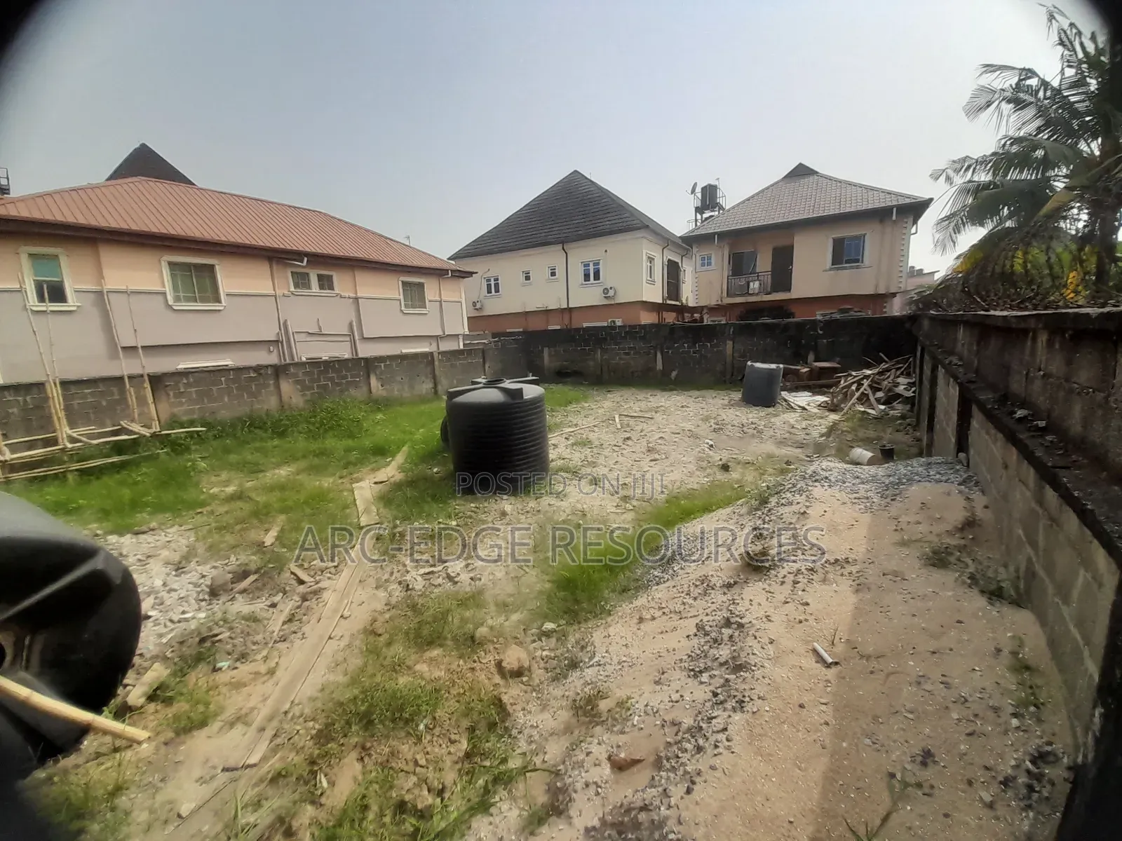 Dry Bareland Measuring 461sqm Inside Greenfield Estate in Ago Palace