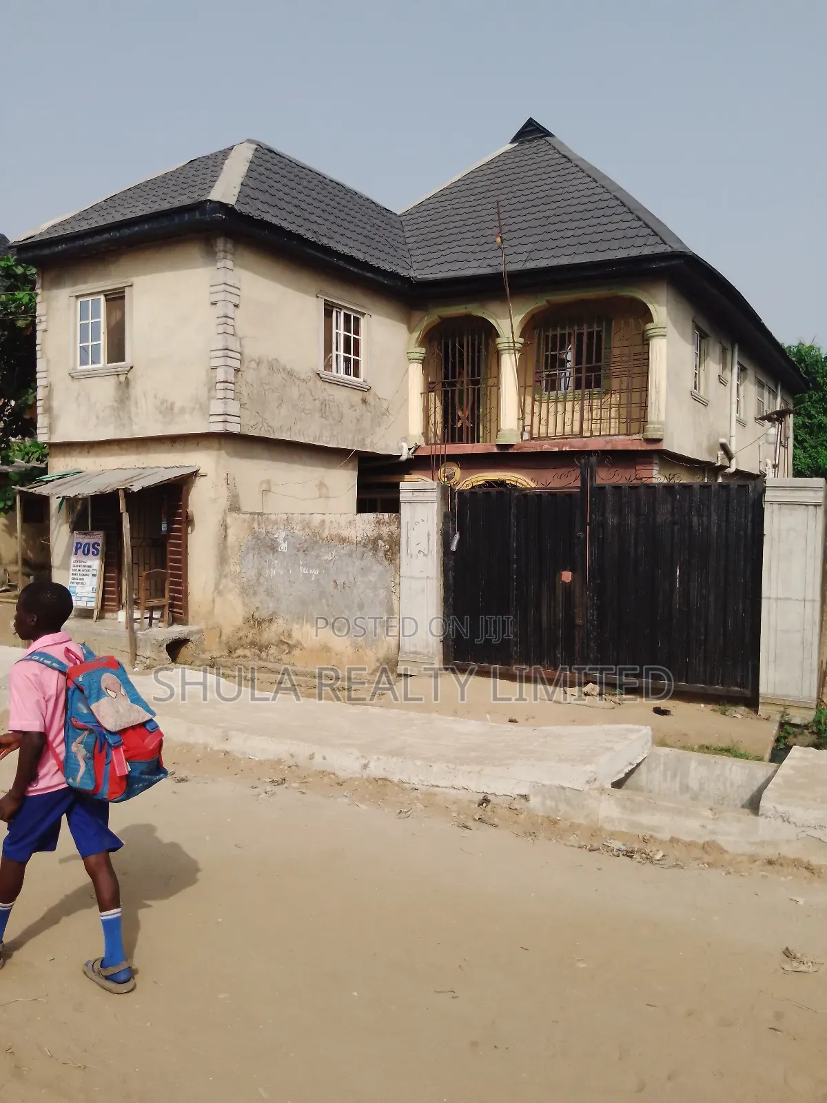 Furnished 9bdrm House in Okokomaiko for sale in Okokomaiko