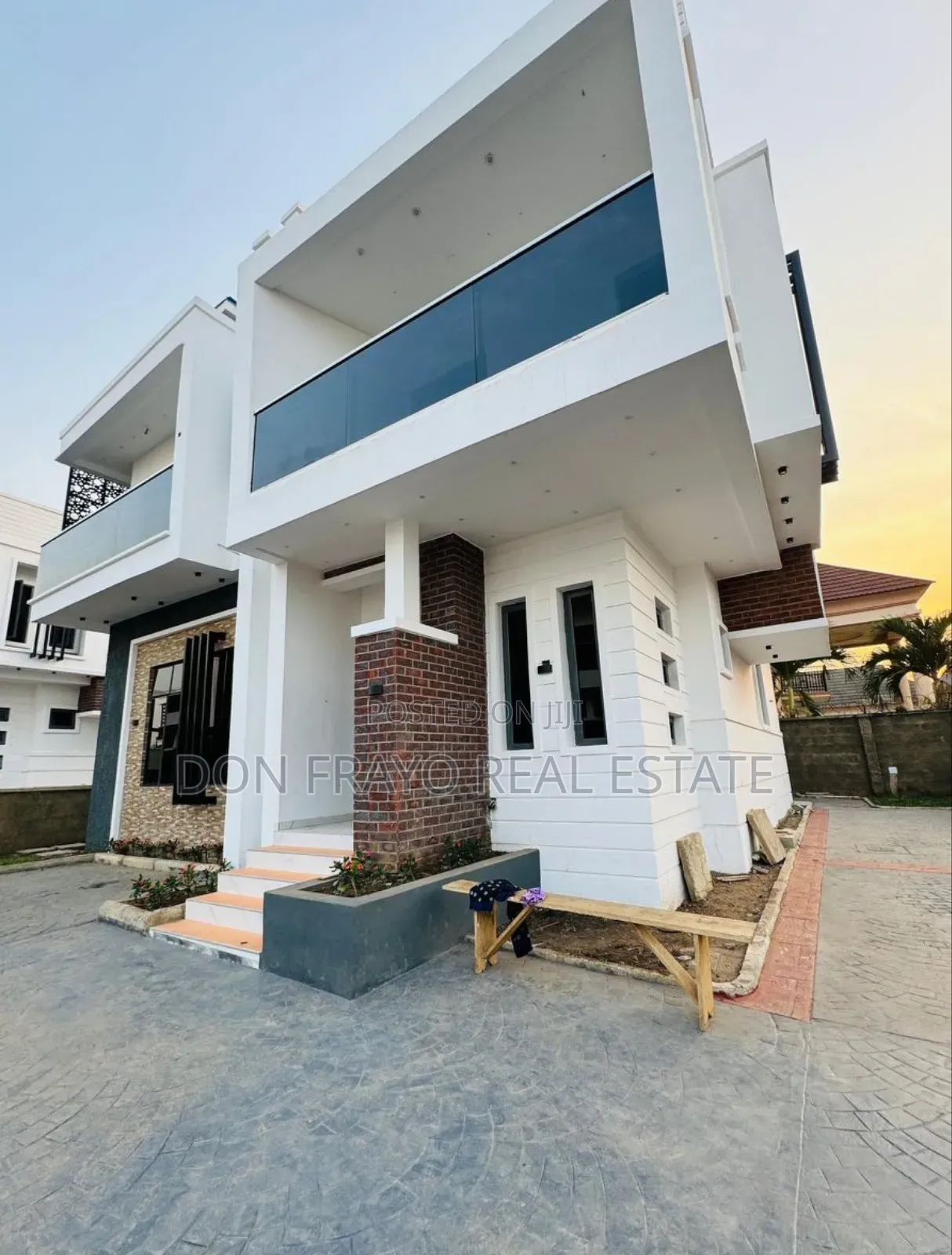 4bdrm Duplex in Kolapo Ishola Gra, Akobo for sale in Akobo