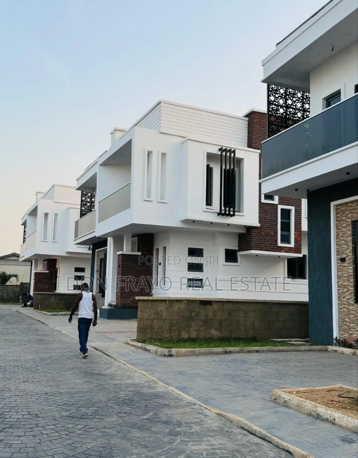 4bdrm Duplex in Kolapo Ishola Gra, Akobo for sale in Akobo