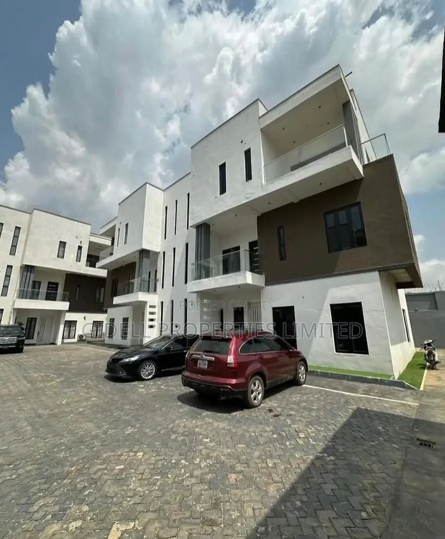 6bdrm Duplex in Asokoro for sale in Asokoro