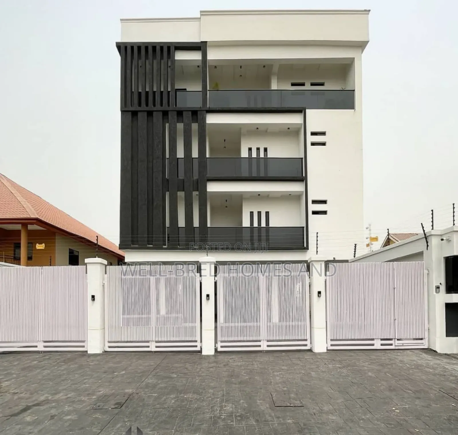 4bdrm Maisonette in Lekki Phase 1 Proper for rent in Lekki Phase 1