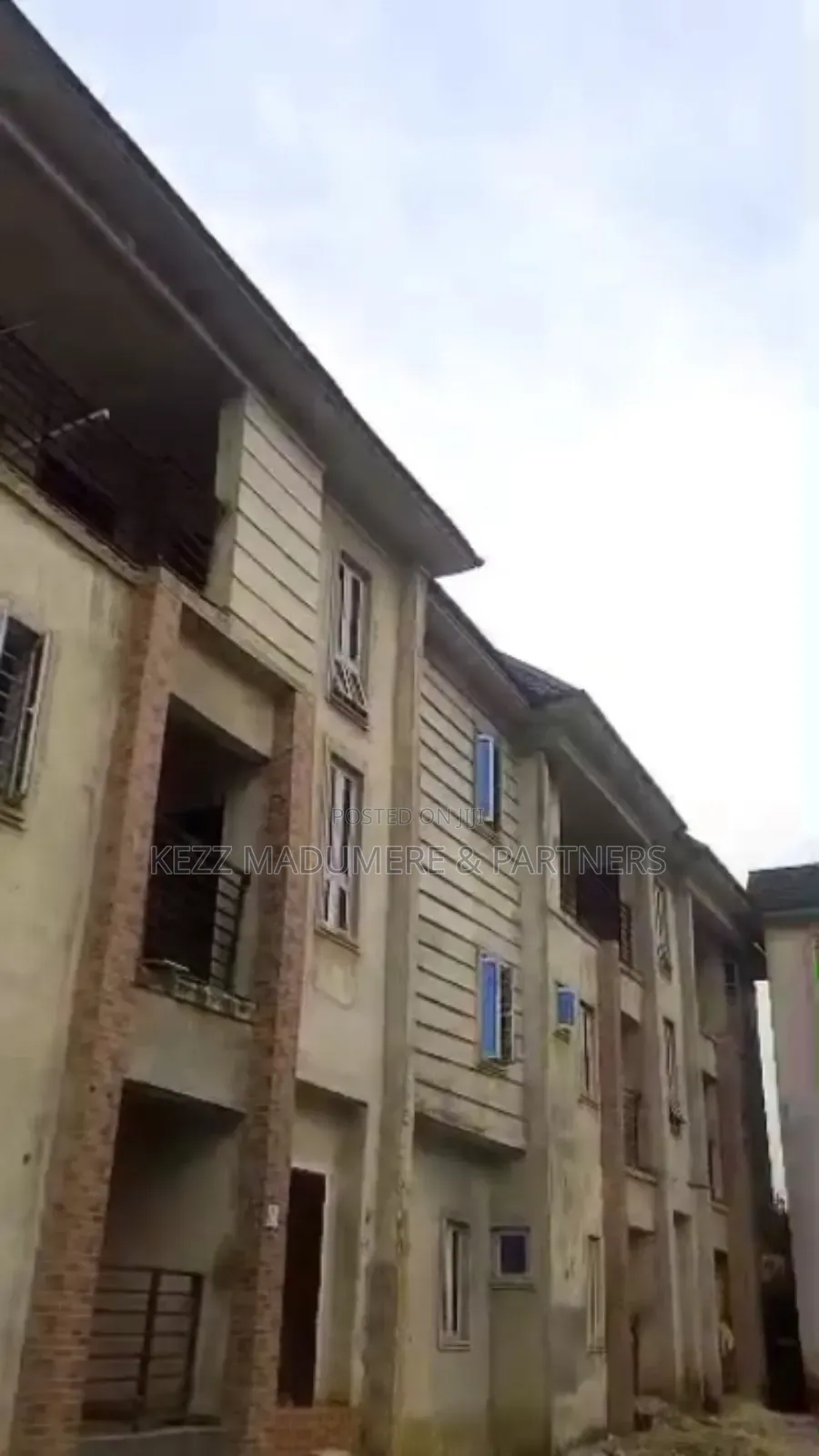12bdrm Block of Flats in Sars Road , Port for sale in Port-Harcourt