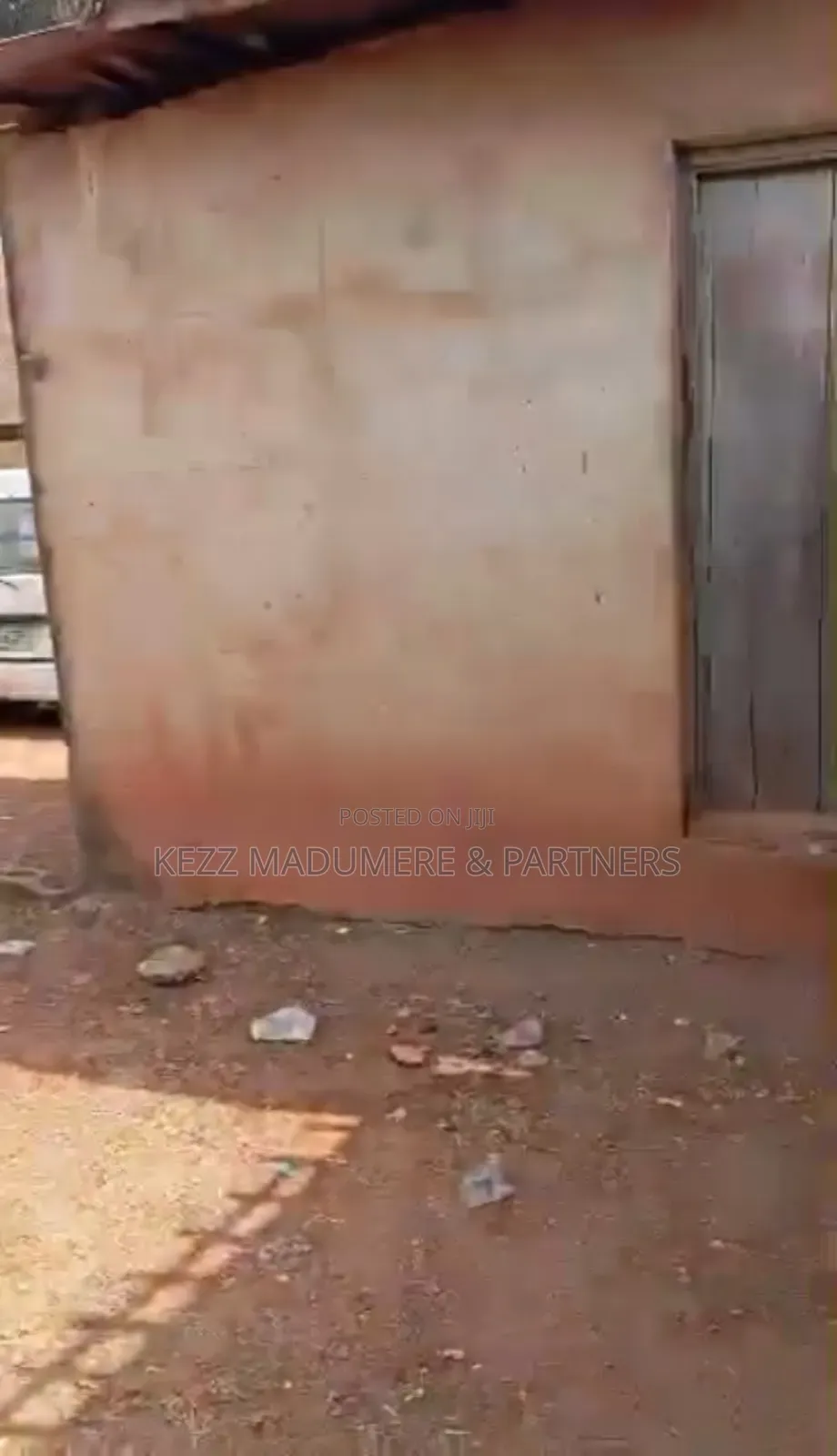 For Sale : Fenced 1100 SQMTS at Thinker's Corner , Enugu in Enugu
