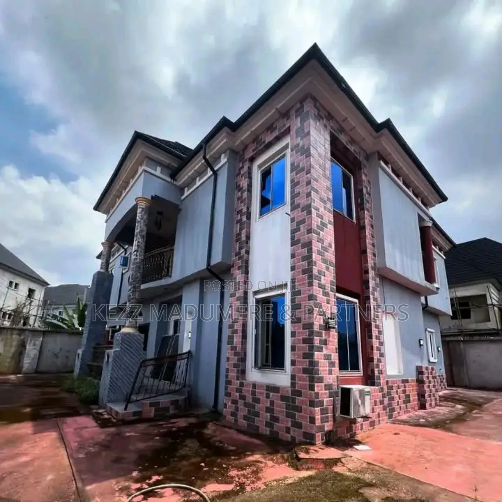 6bdrm Duplex in Odani , Elelenwo , for sale in Port-Harcourt