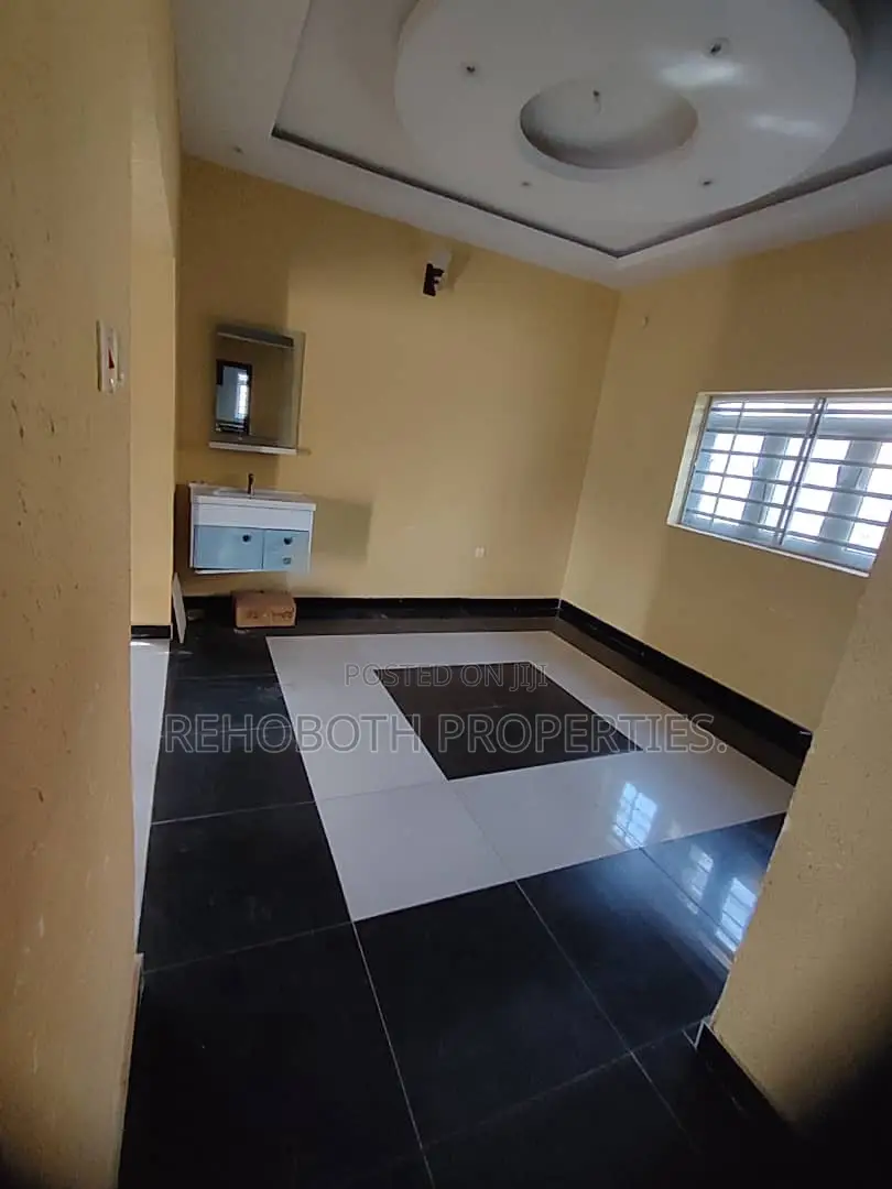 Hotel for Sale at Ibadan in Ibadan