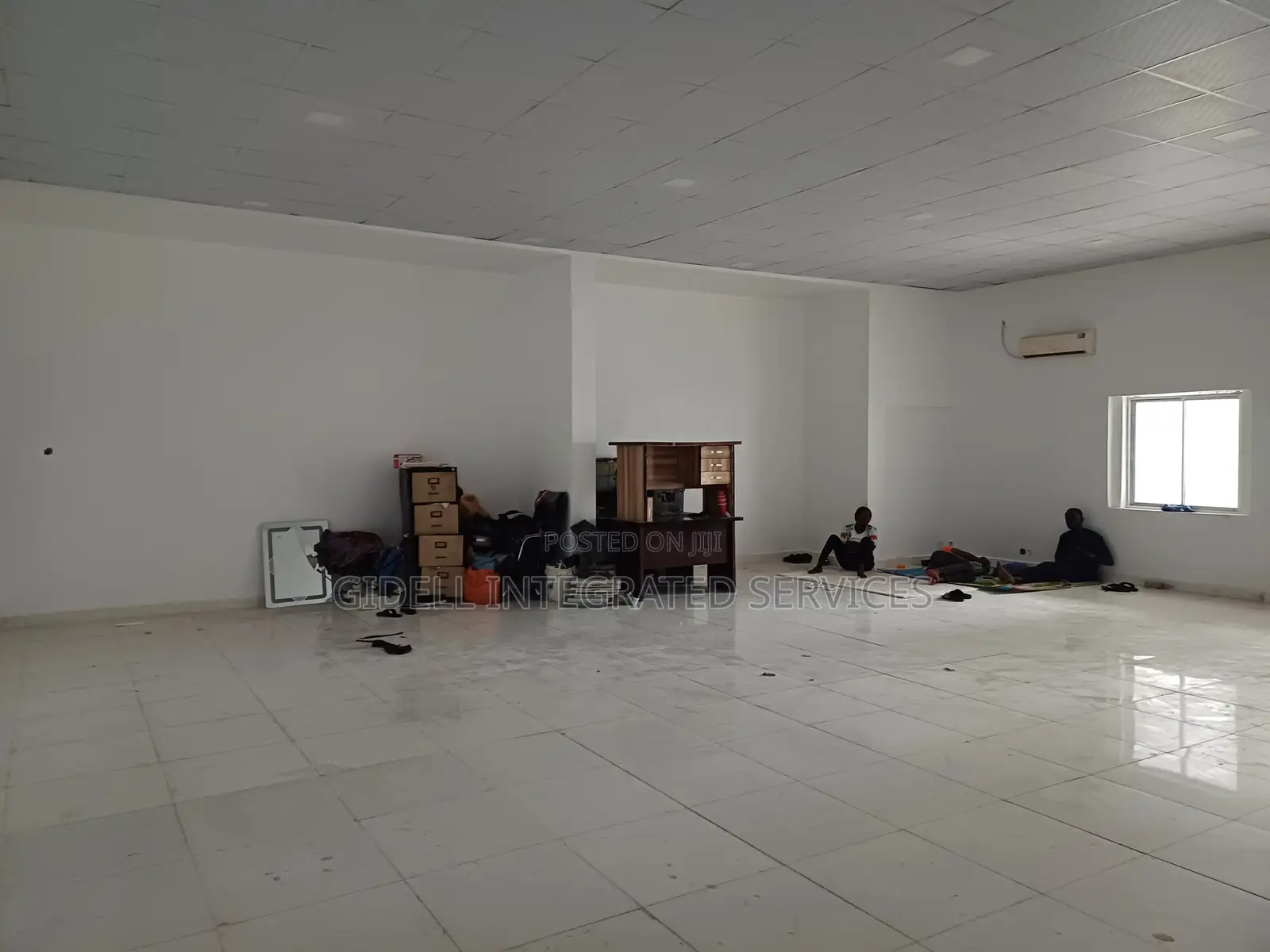 120SQM Office Space on the Ground Floor in Zone 5 / Wuse