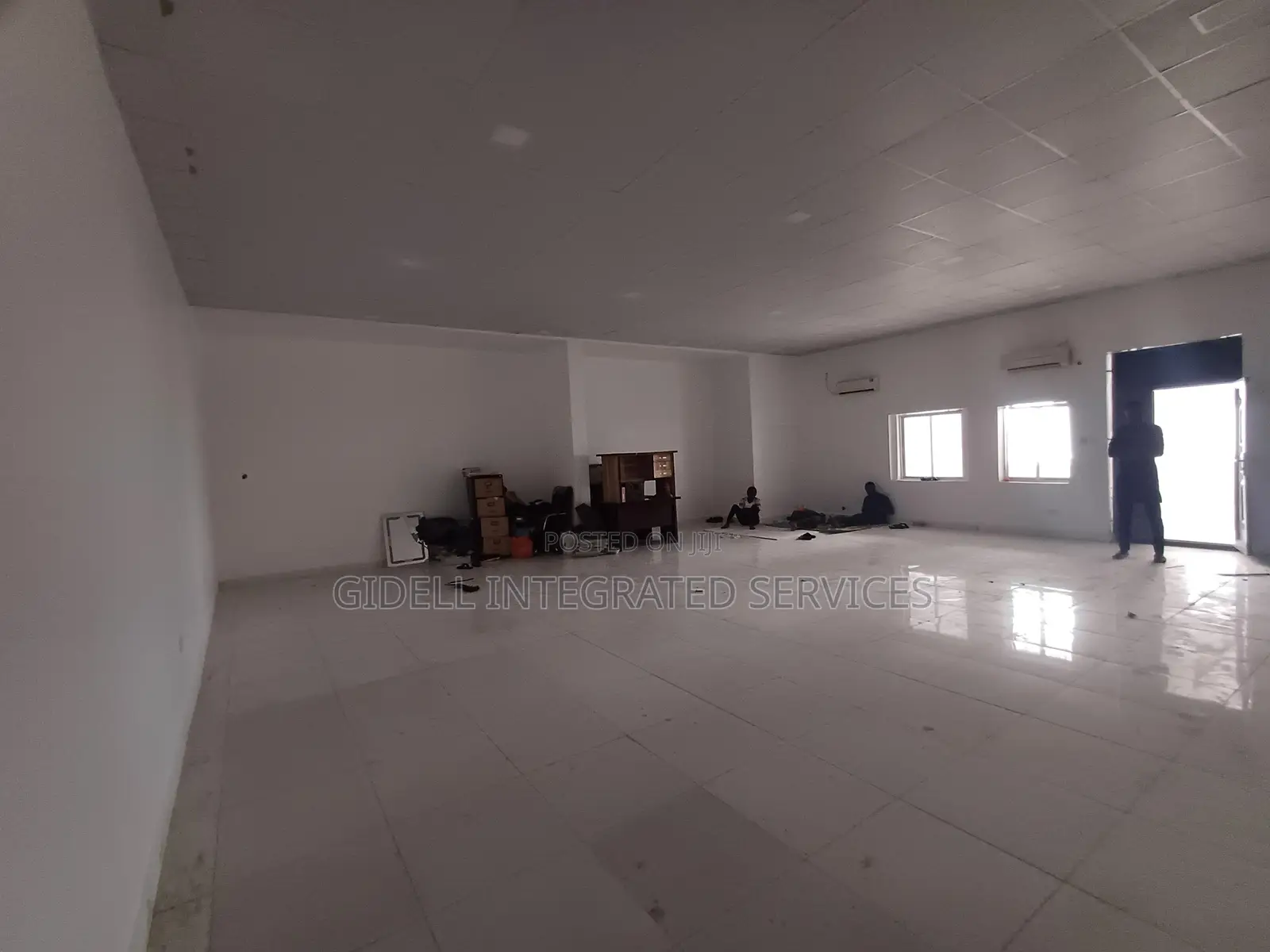 120SQM Office Space on the Ground Floor in Zone 5 / Wuse