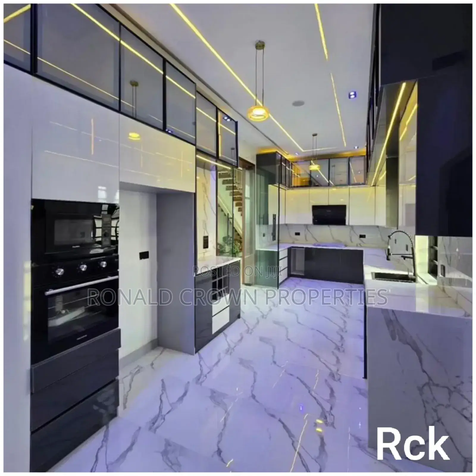 5bdrm Duplex in Ado / Ajah for sale in Ado / Ajah