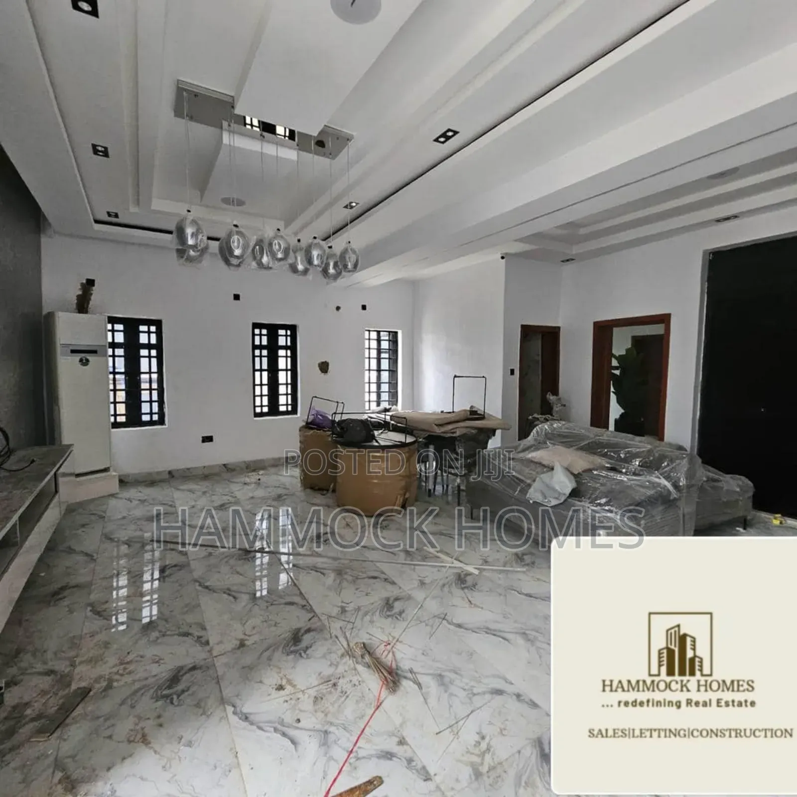 5bdrm Duplex in New Bodija for sale in Bodija