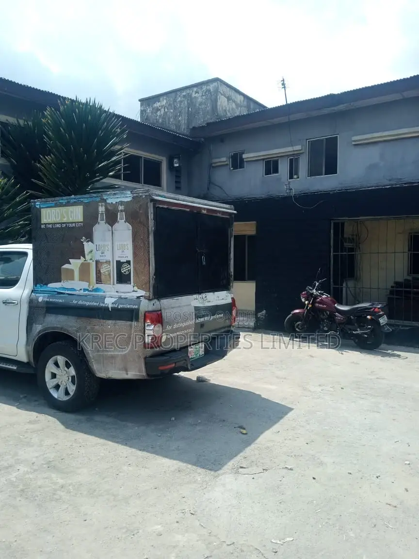 10bdrm Block of Flats in Rumuola With Shops, Port-Harcourt for sale in Port-Harcourt