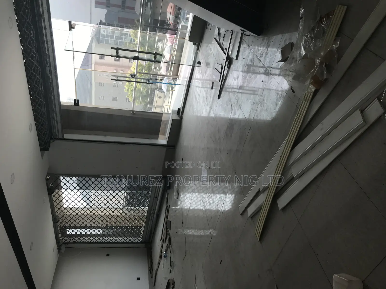 Shop Showroom for Rent at Orchild Road Lekki in Lekki
