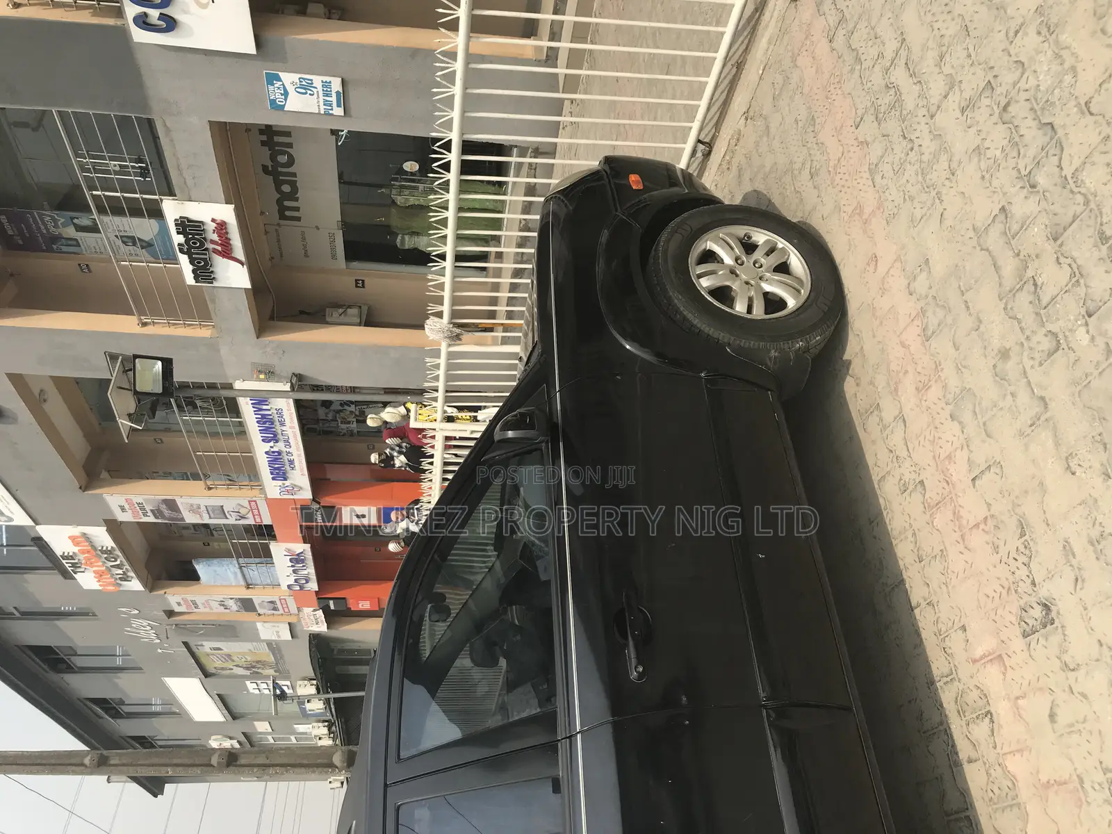 Shop Showroom for Rent at Orchild Road Lekki in Lekki