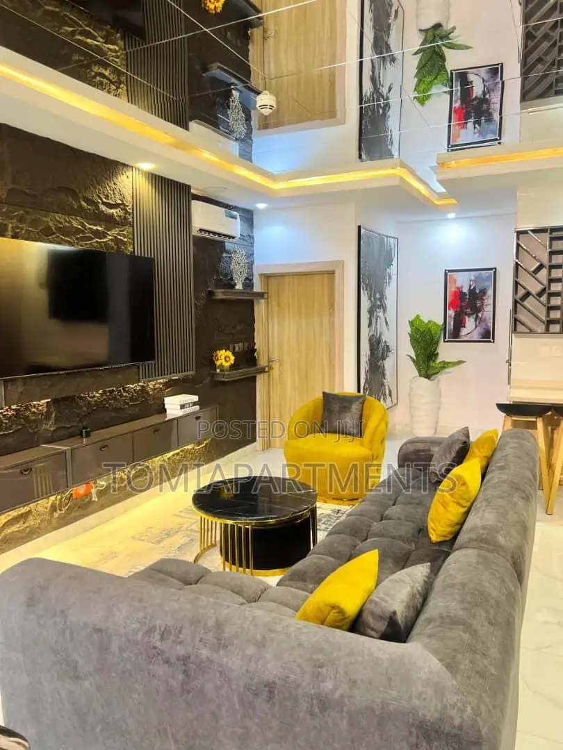 Stunning 2 Bedroom Shortlet With Pool Gym in Lekki Phase 1 in Lekki