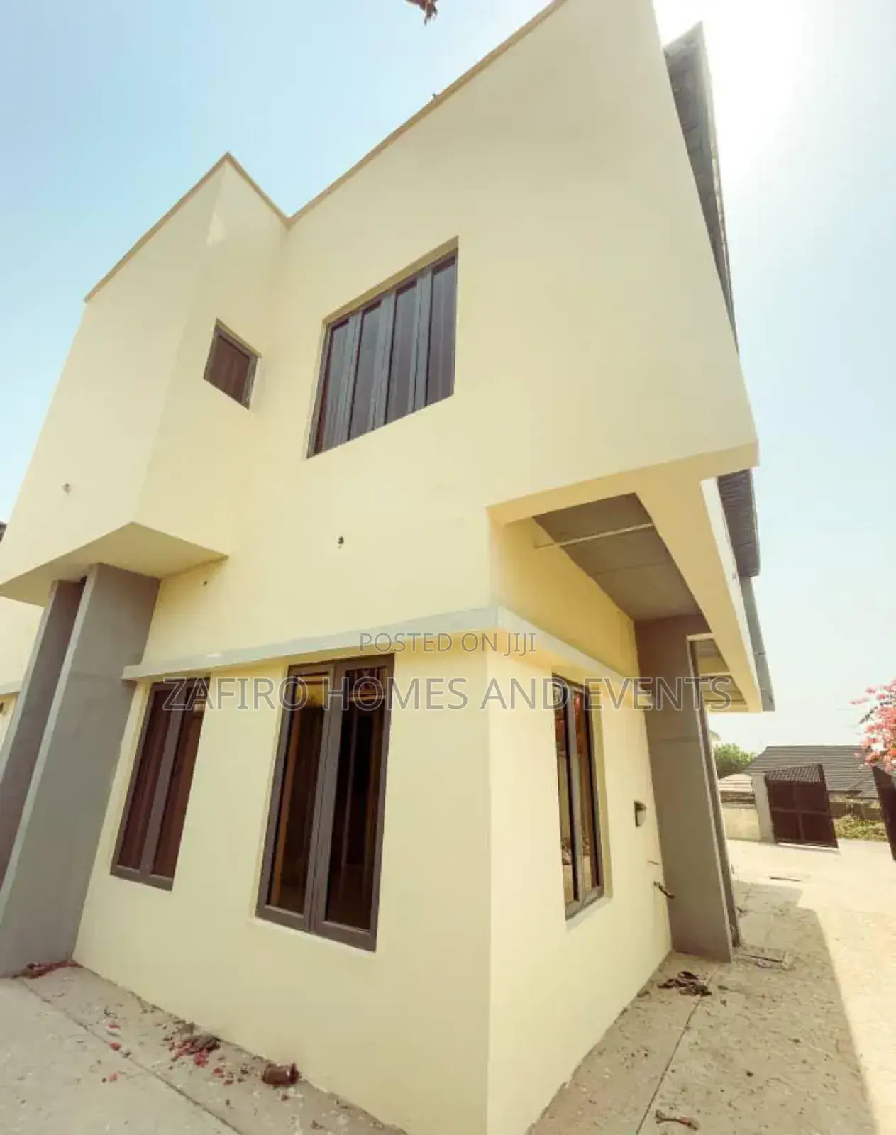 3bdrm Duplex in Gra Near Queens, Oluyole for sale in Oluyole