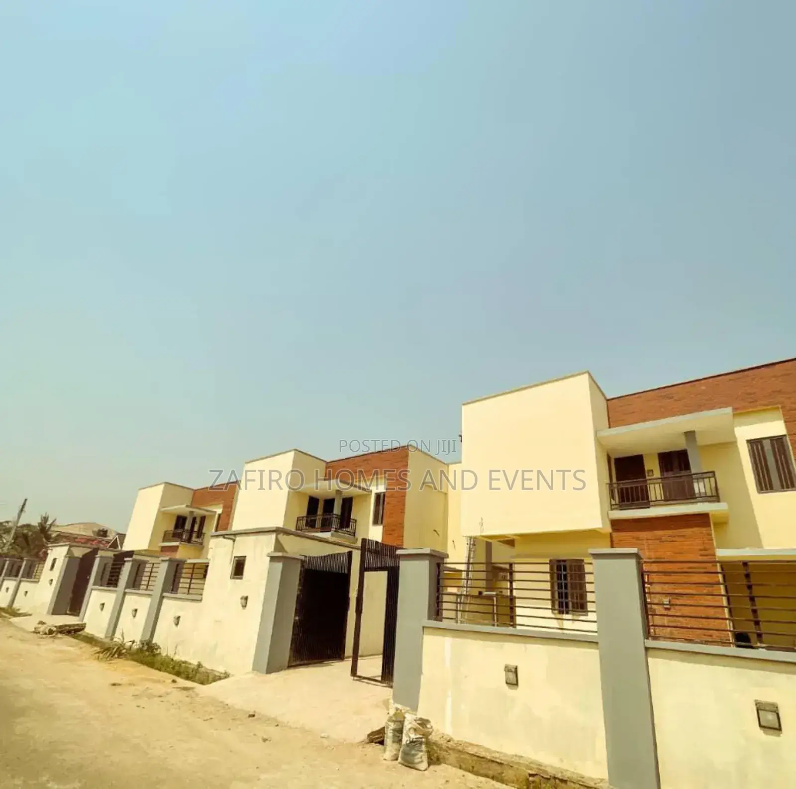 3bdrm Duplex in Gra Near Queens, Oluyole for sale in Oluyole