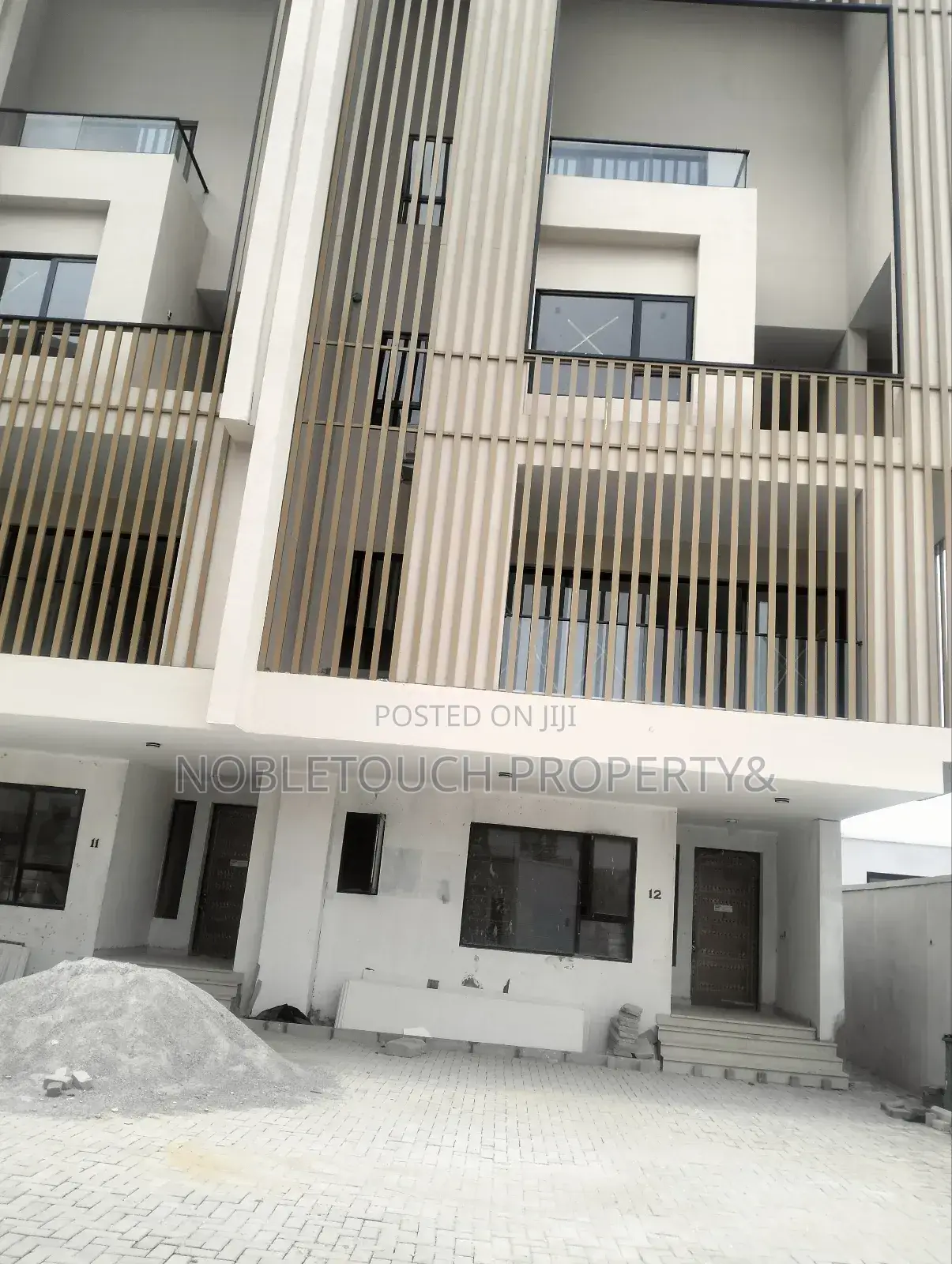 4bdrm Apartment in Ikoyi Lagos, Banana Island for sale in Banana Island