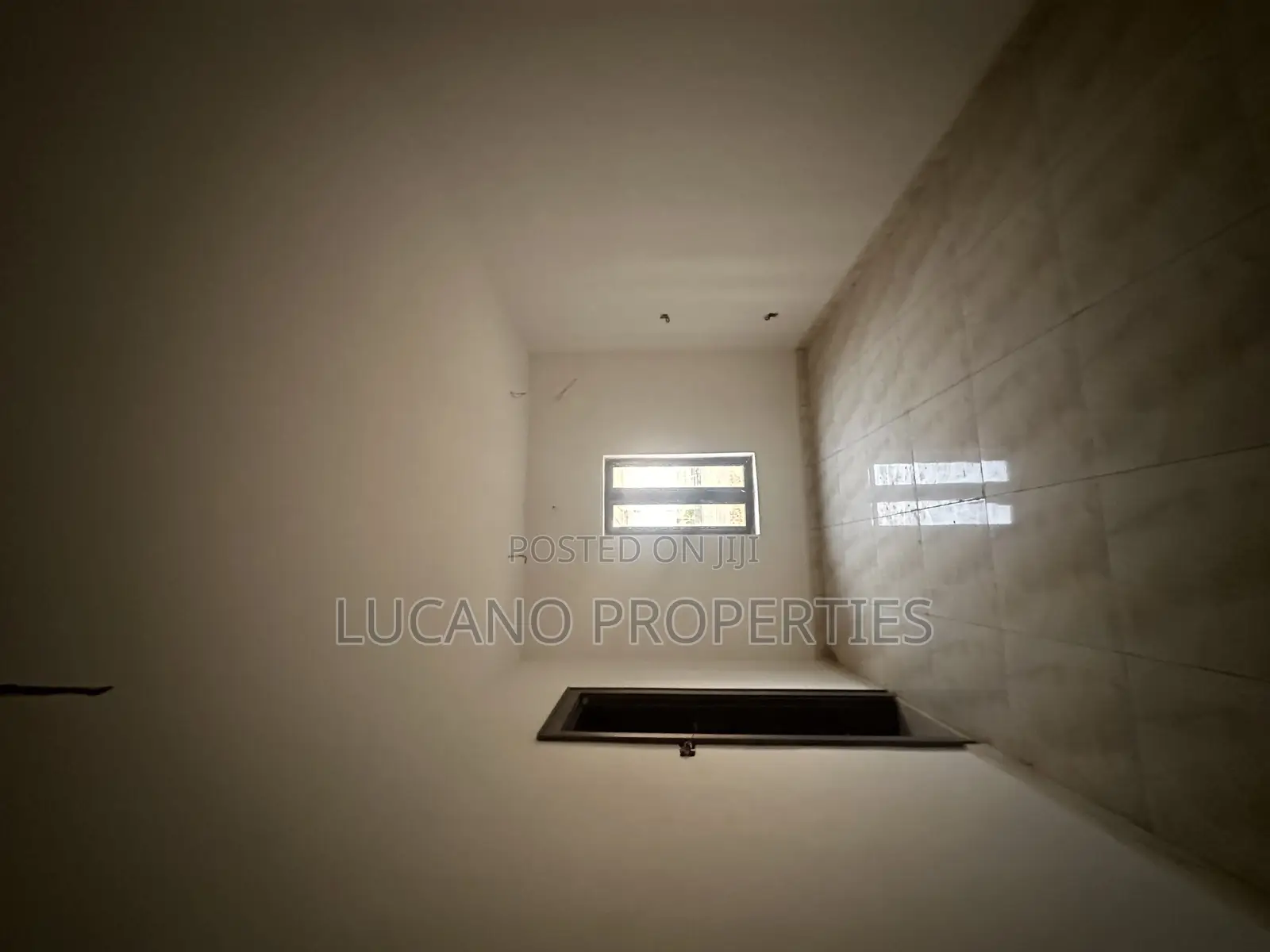 4bdrm Block of Flats in Jahi By Gilmore for sale in Jahi