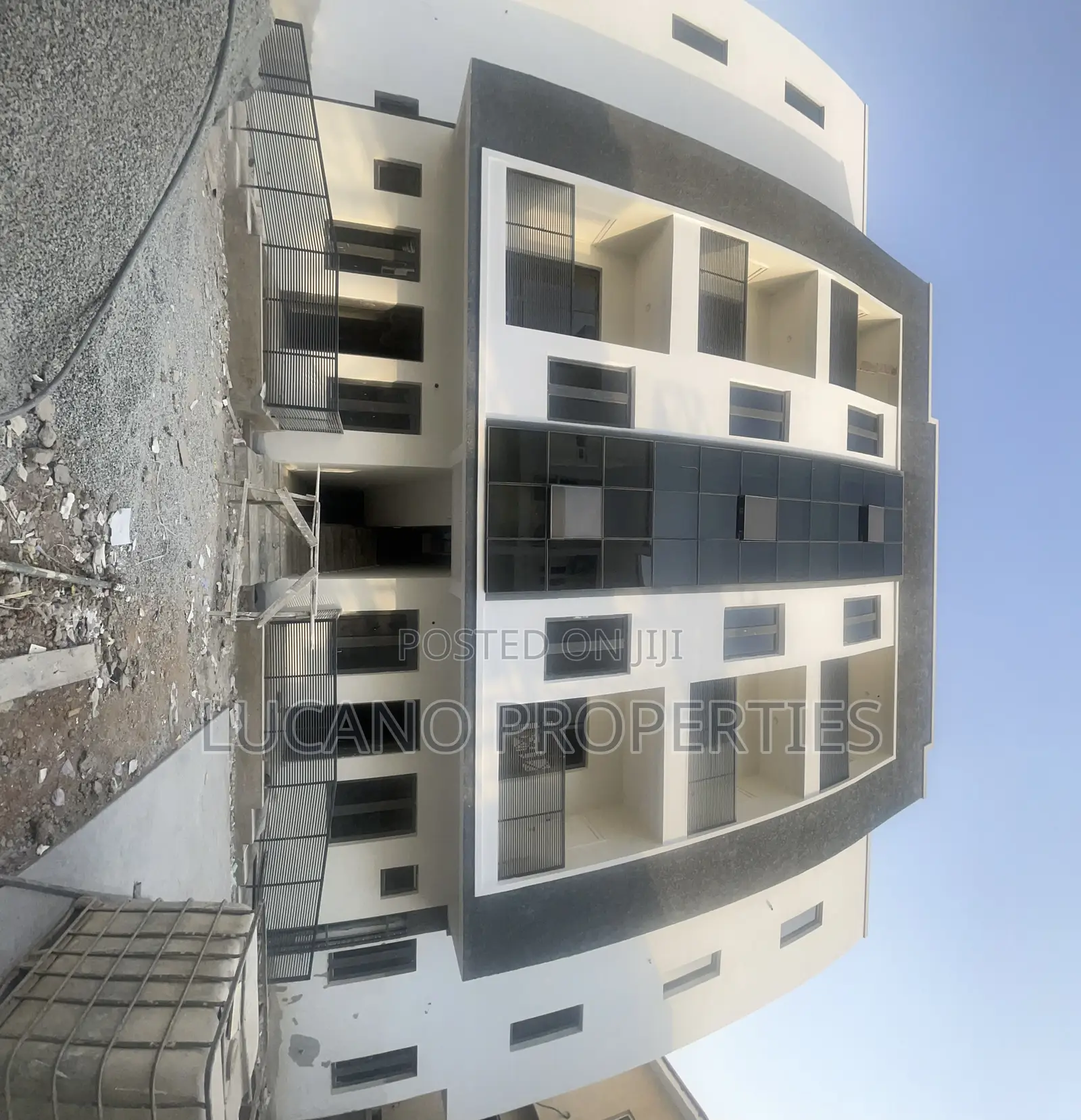 3bdrm Block of Flats in Jahi By Gilmore for sale in Jahi