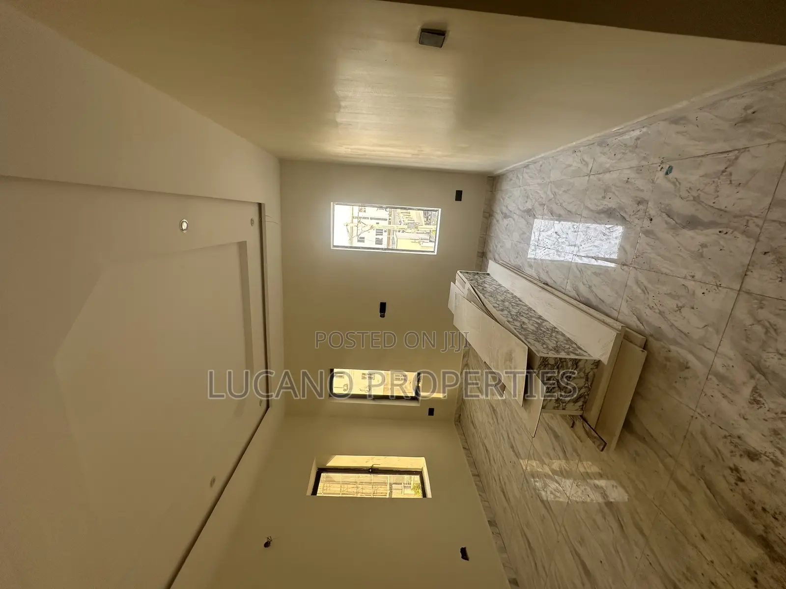 3bdrm Block of Flats in Jahi By Gilmore for sale in Jahi