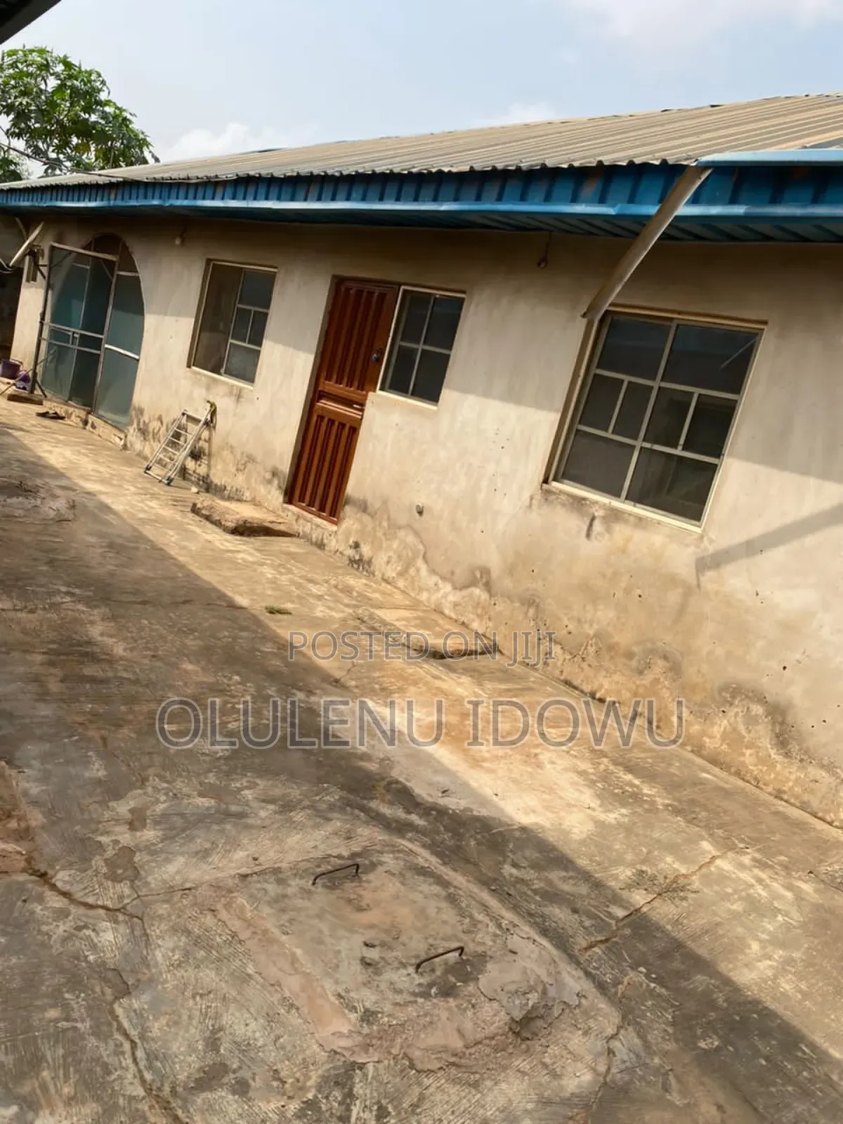 Furnished 2bdrm Bungalow in Alimosho for sale in Alimosho