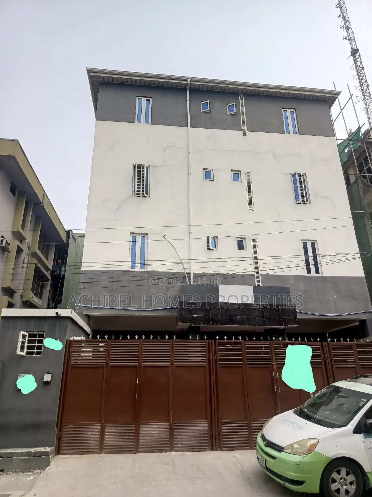3bdrm Apartment in Off Awolowo Road for sale in Awolowo Road