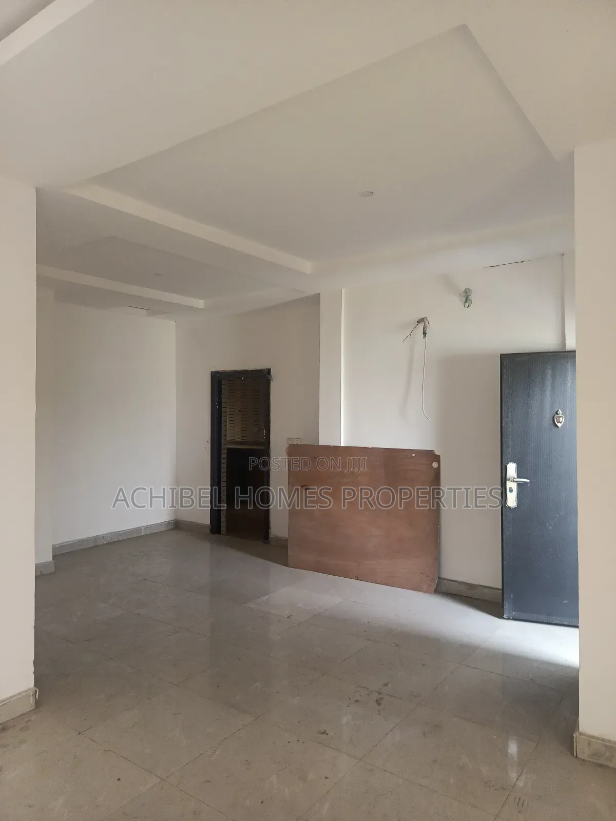 3bdrm Apartment in Off Awolowo Road for sale in Awolowo Road