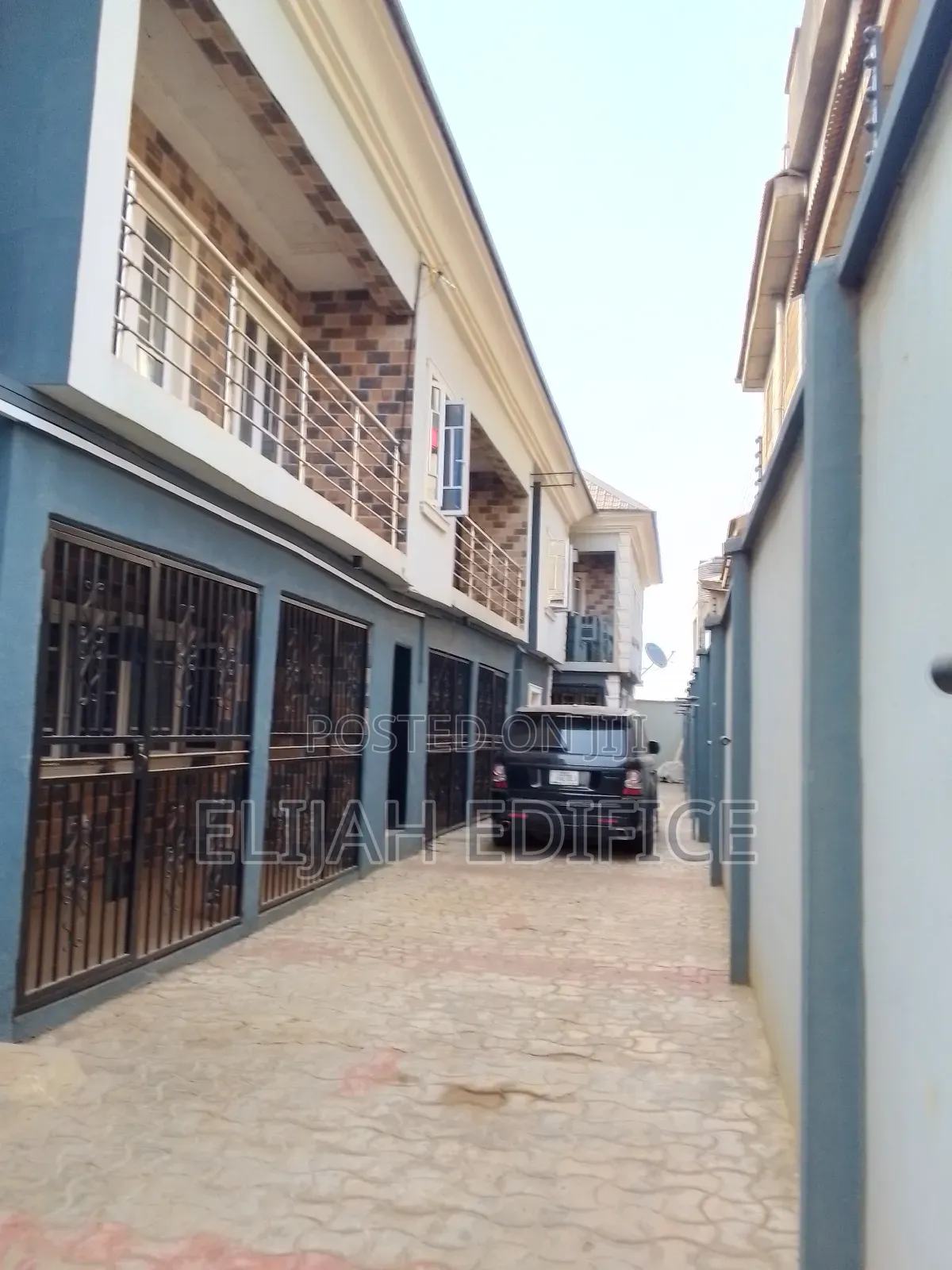 Furnished 2bdrm Block of Flats in Eyita, Ikorodu Garage for rent in Ikorodu Garage