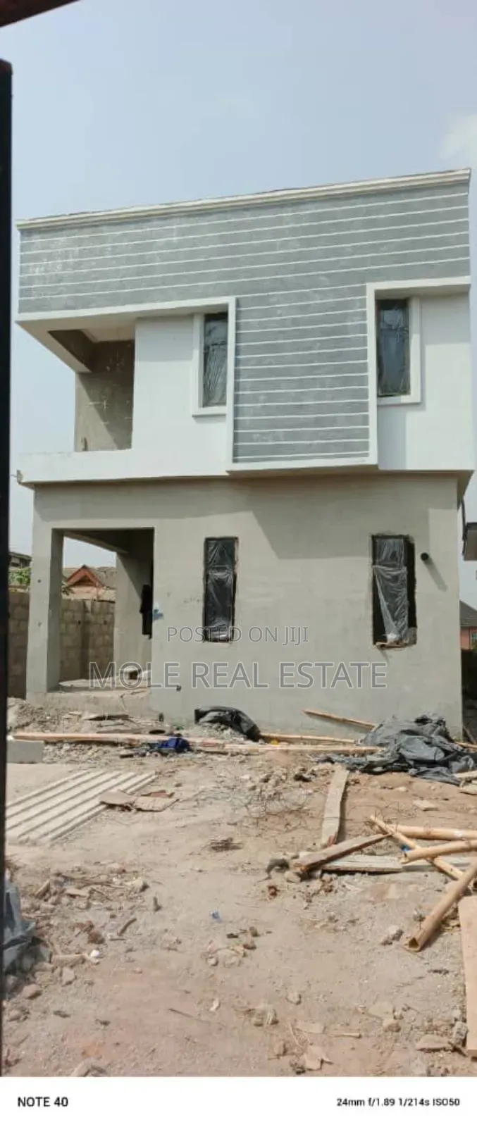 4bdrm Apartment in Abeson, Abesan for sale in Abesan