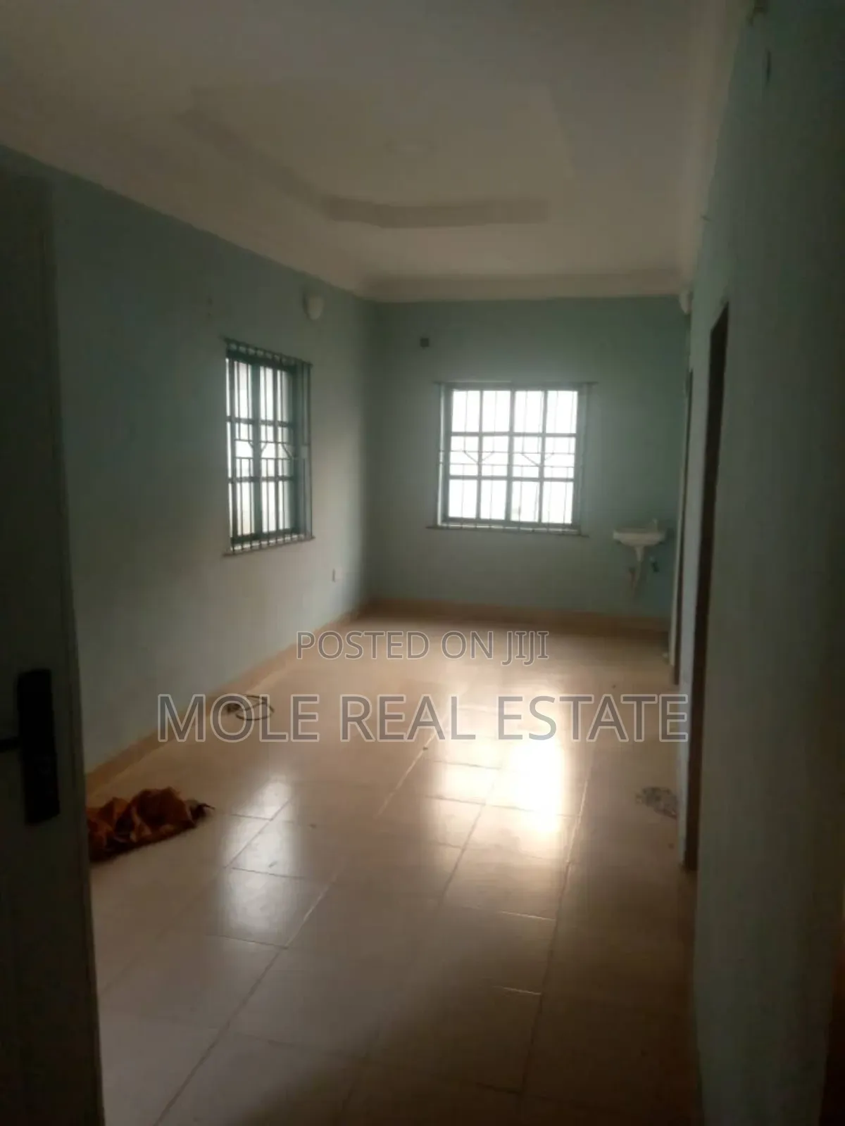4bdrm Apartment in Abeson, Abesan for sale in Abesan