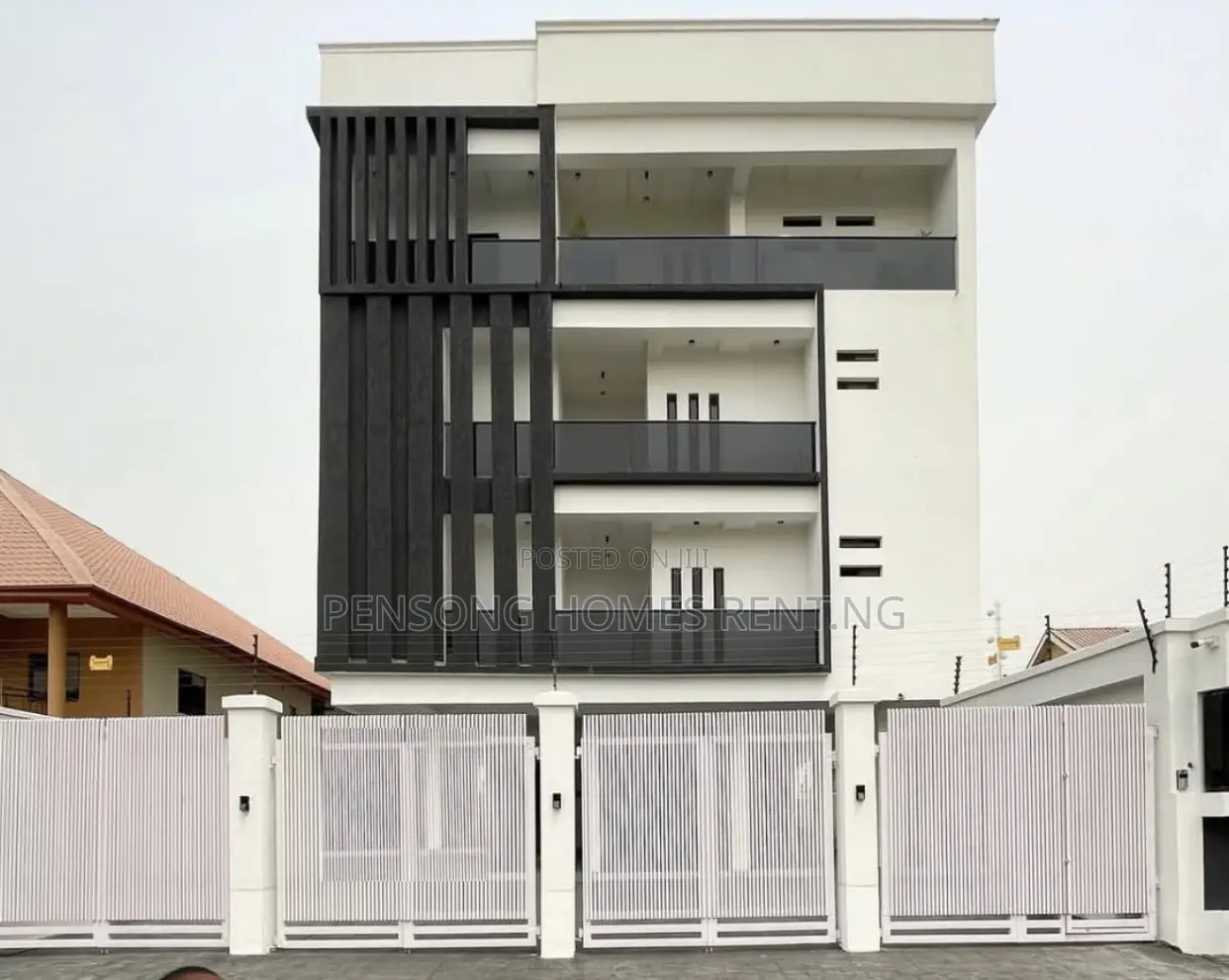 4bdrm Apartment in Lekki Phase 1 for rent in Lekki