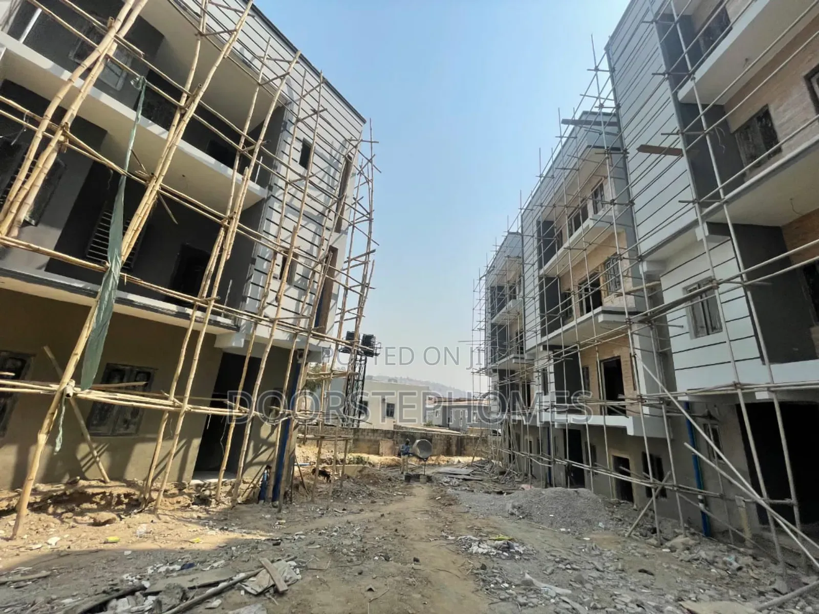 4bdrm Terrace + BDRM Apartment Bq in Serenity Park Estate, for Sale in Life Camp