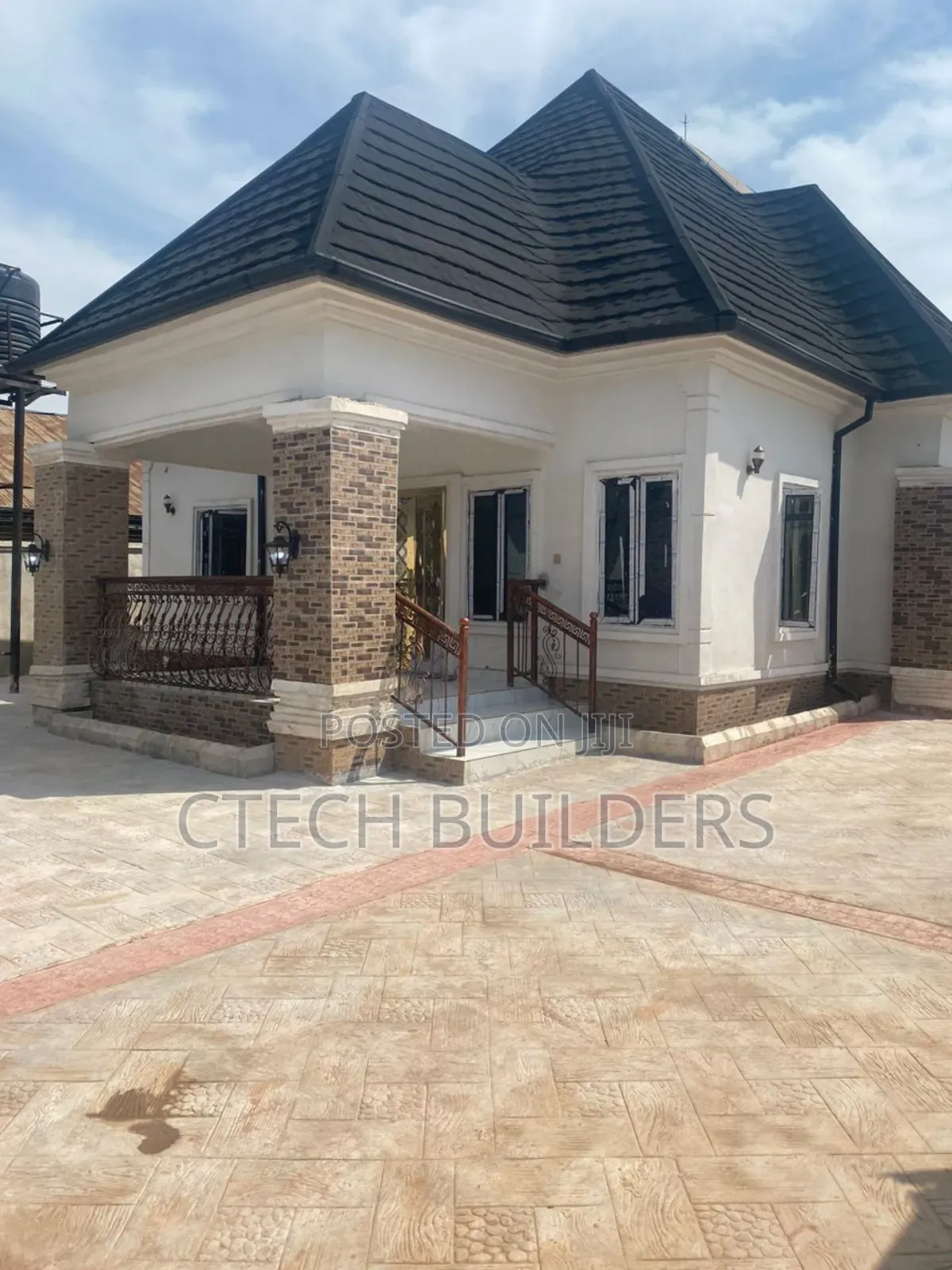 4bdrm Bungalow in Benin City for sale in Benin City