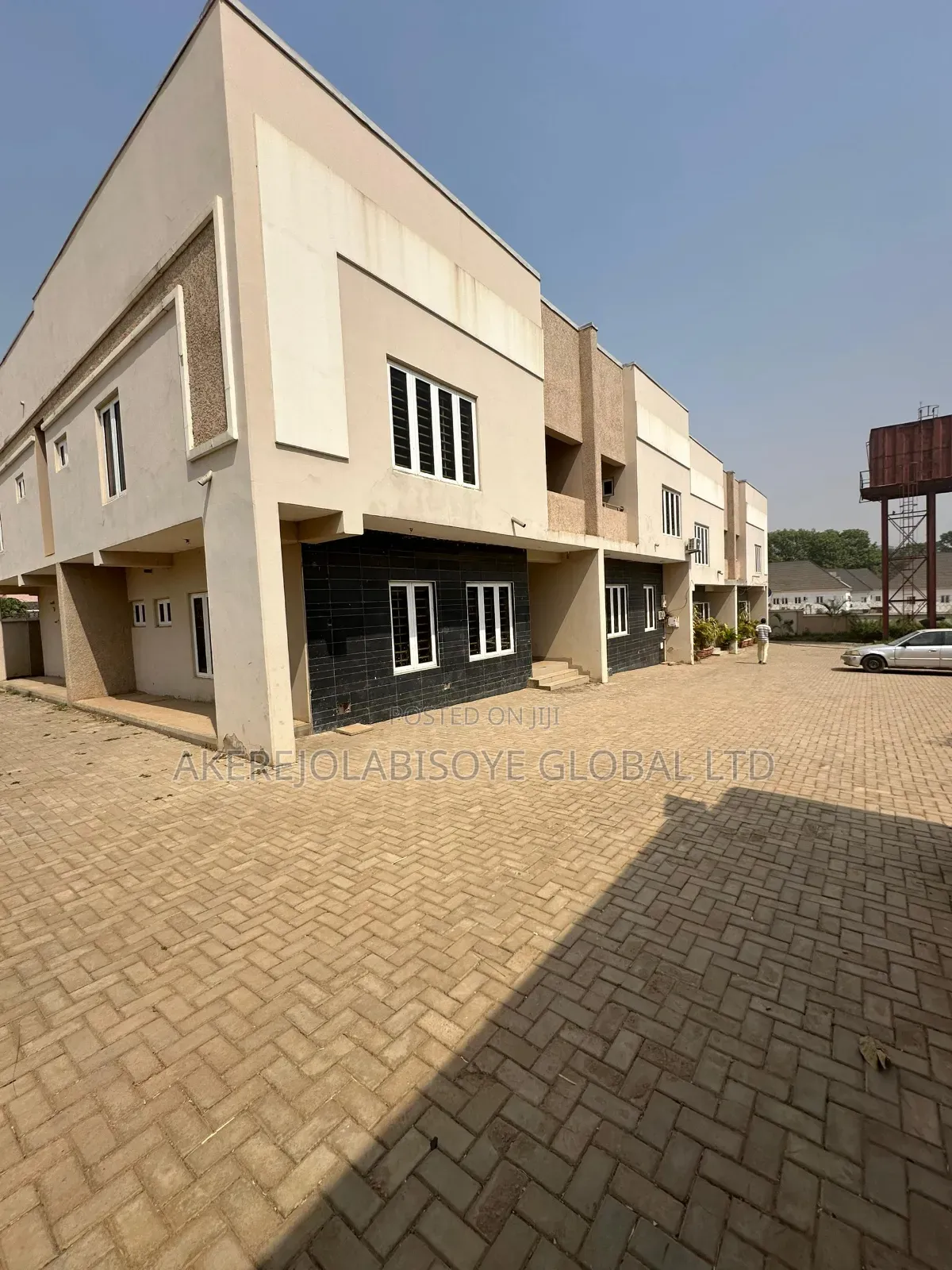 4bdrm Townhouse/Terrace in Close To Beger Yard, Life Camp for sale in Life Camp