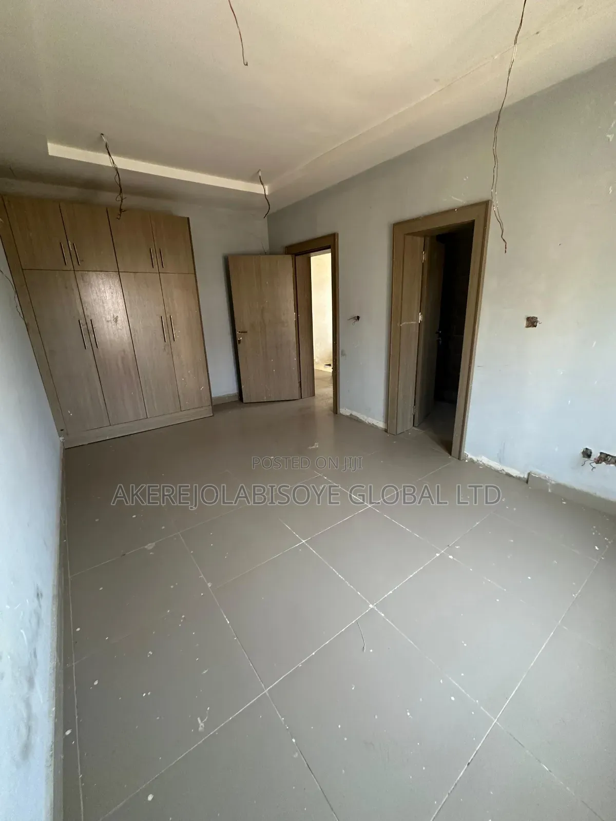 4bdrm Townhouse/Terrace in Close To Beger Yard, Life Camp for sale in Life Camp